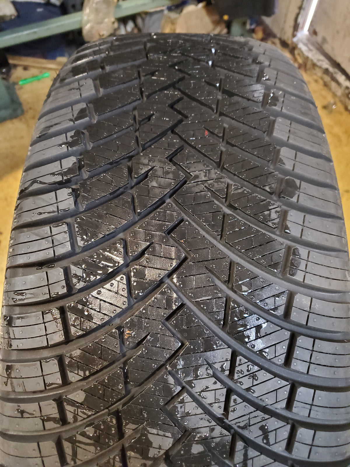 PIRELLI SCORPION WEATHERACTIVE BSW P 255 55 20 110V XL ALL WEATHER TIRE 4166100