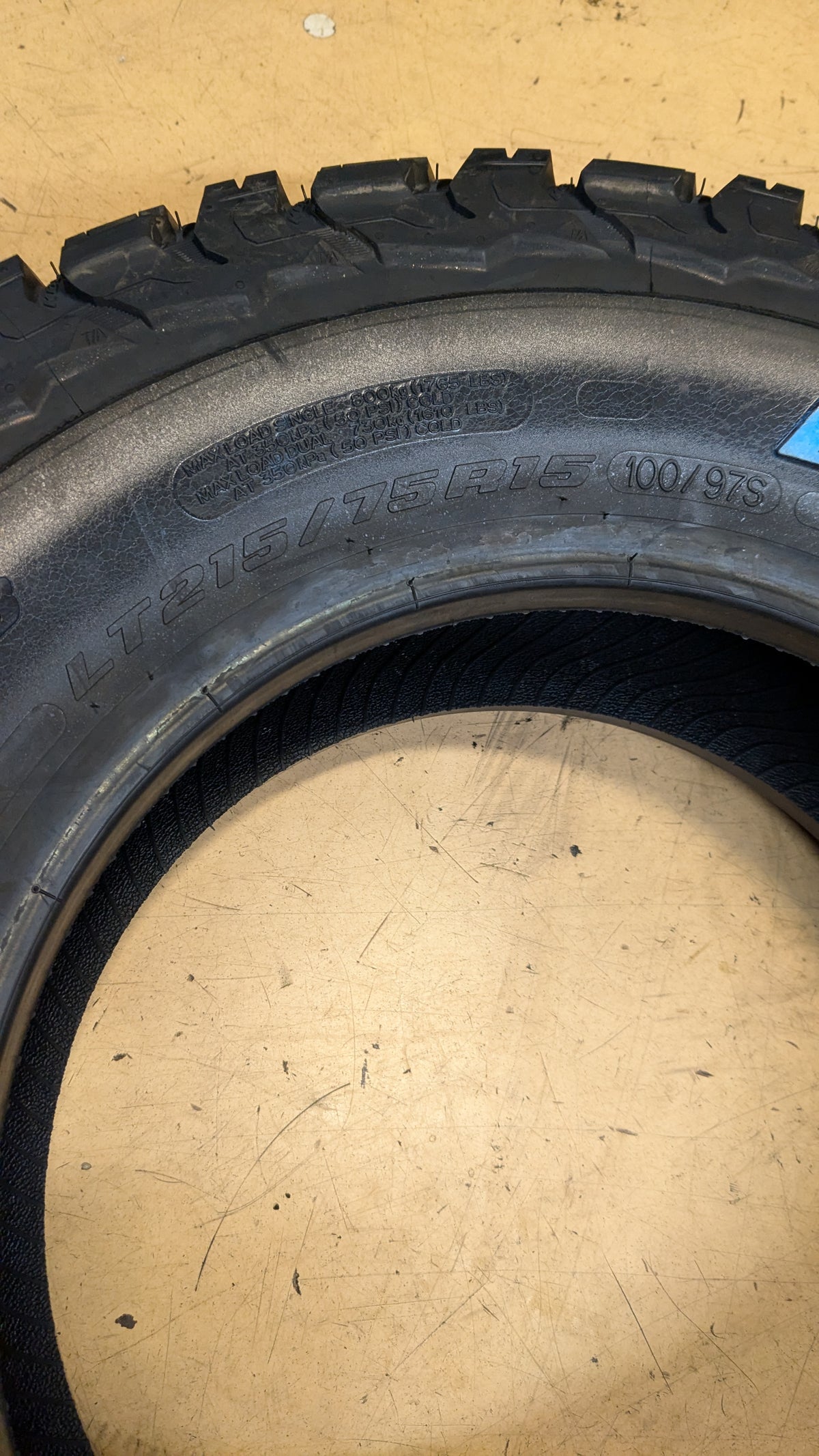 BFGOODRICH ALL-TERRAIN T/A KO3 RWL LT 215 75 15 100/97S 6PLY  TIRE 02161
