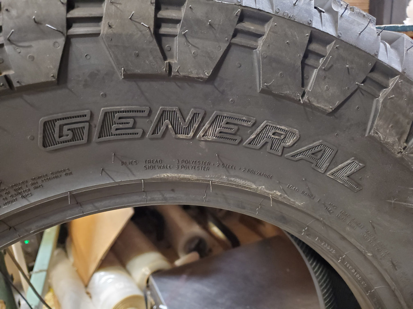 2 GENERAL  GRABBER X3 BSW LT 265 70 18 124/121Q 10PLY MUD TERRAIN TIRE 0450588