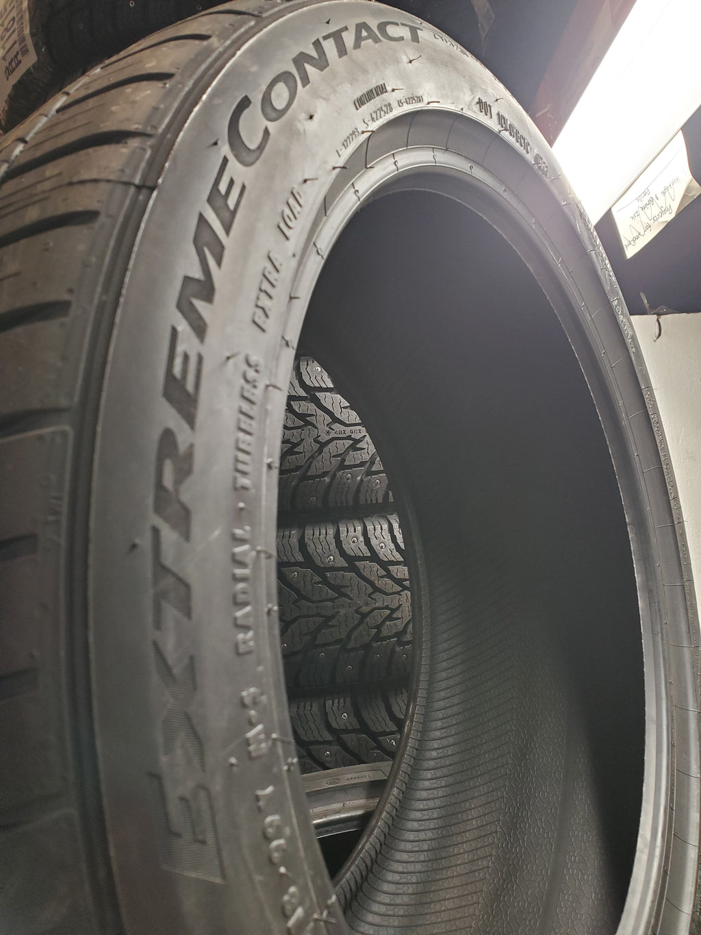 CONTINENTAL EXTREMECONTACT DWS 06 PLUS BSW P 255 45 17 98W UHP TIRE 15573180000