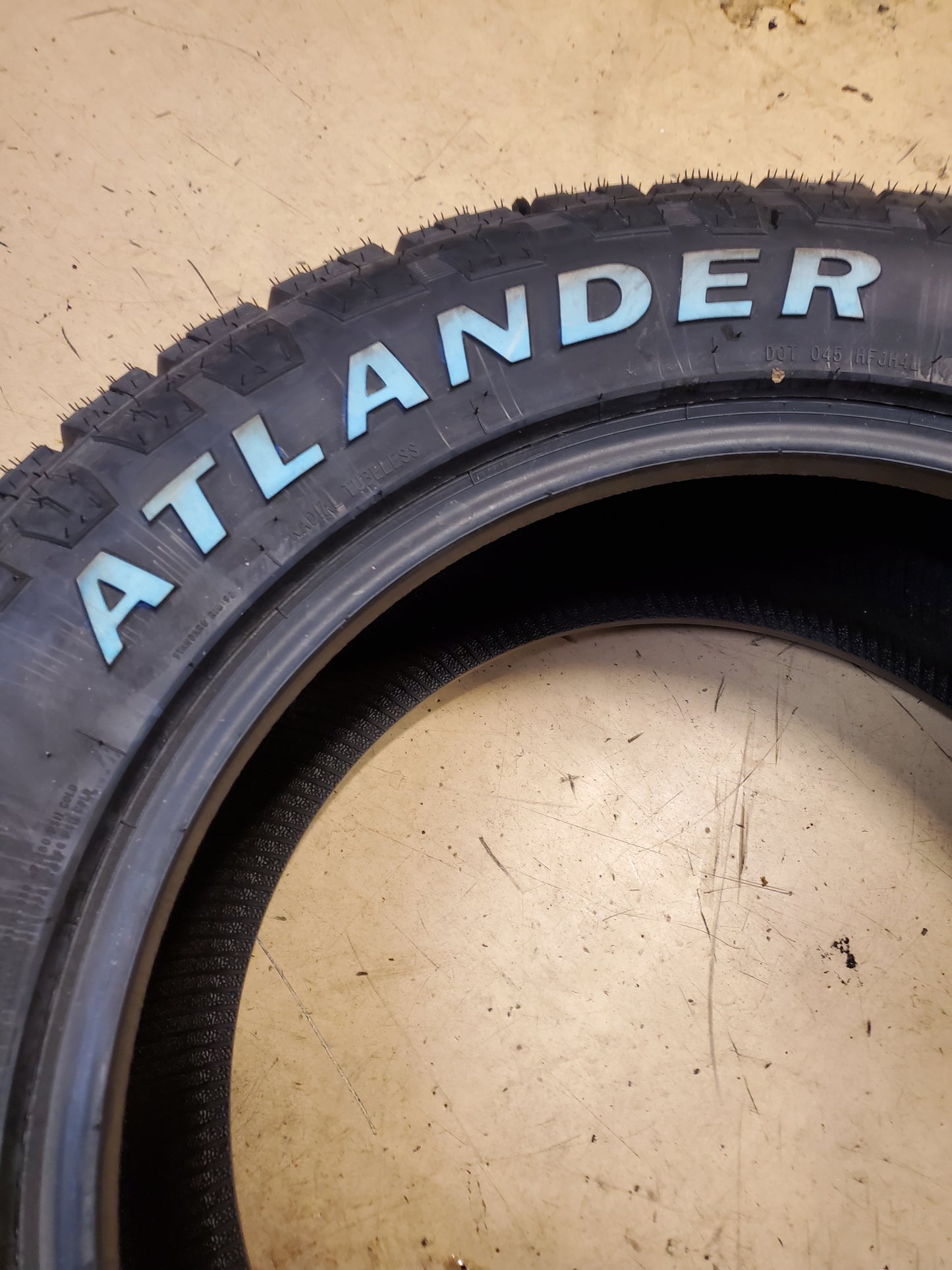 ATLANDER ROVERCLAW A/T RWL LT 285 55 20 122/119T 10PLY ALL TERRAIN TIRE ATL1441