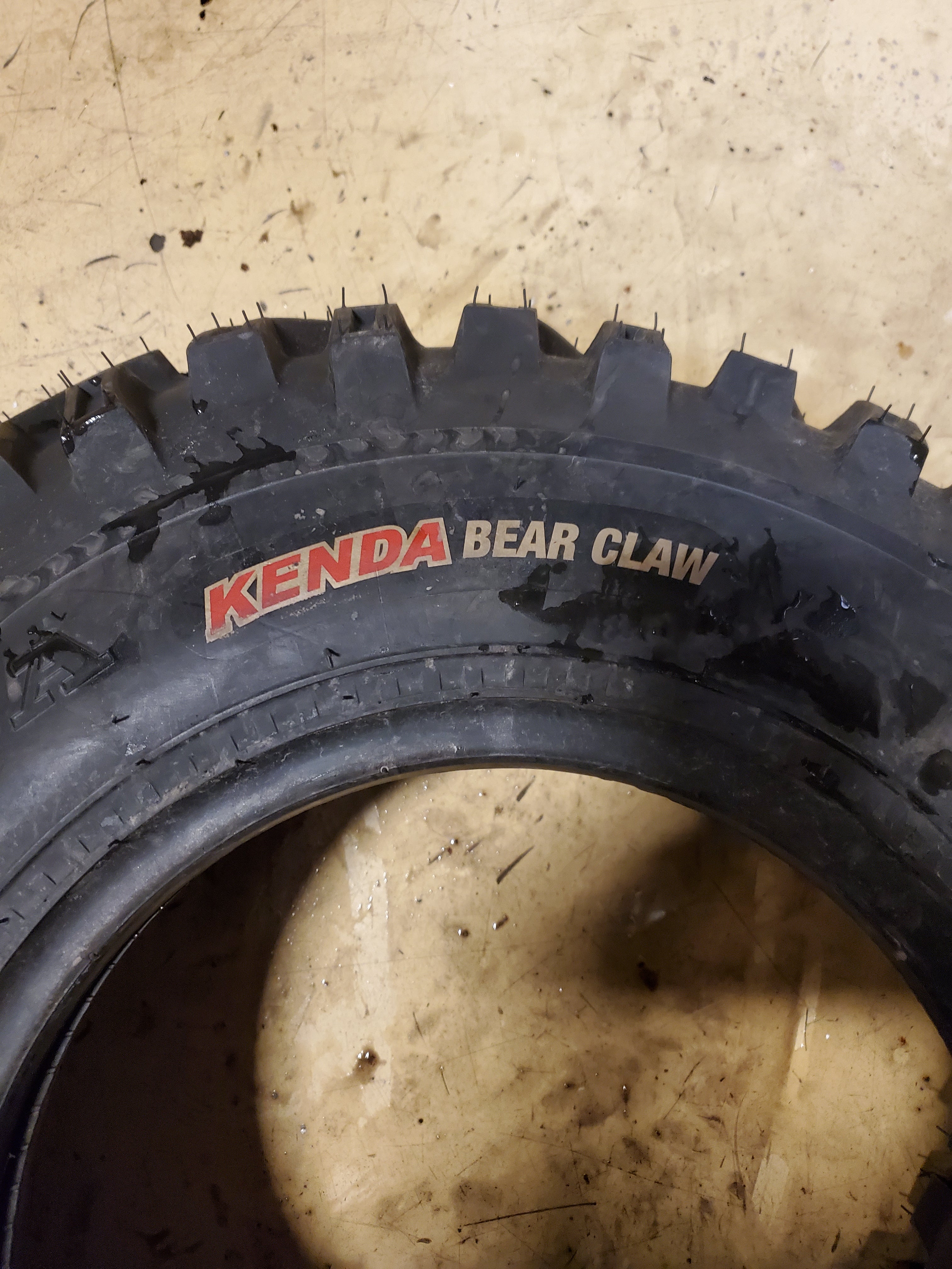 KENDA BEAR CLAW BSW  25 10 11 6PLY ATV/UTV TIRE 82991195C1