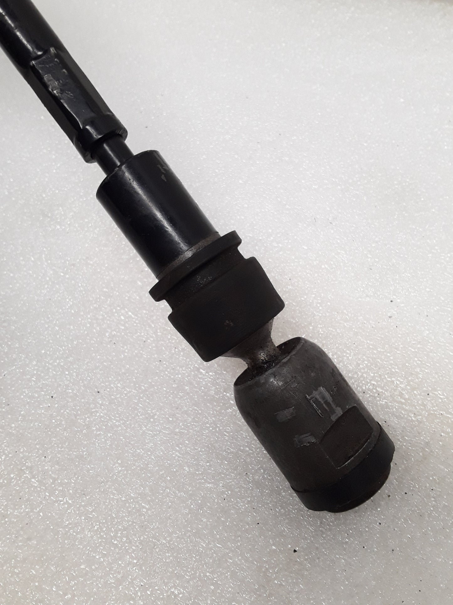 TRW JRA282 TIE ROD ASSEMBLY REPLACES 94434703301 FOR 75-89 924/81-91 944 PORSCHE USED R23