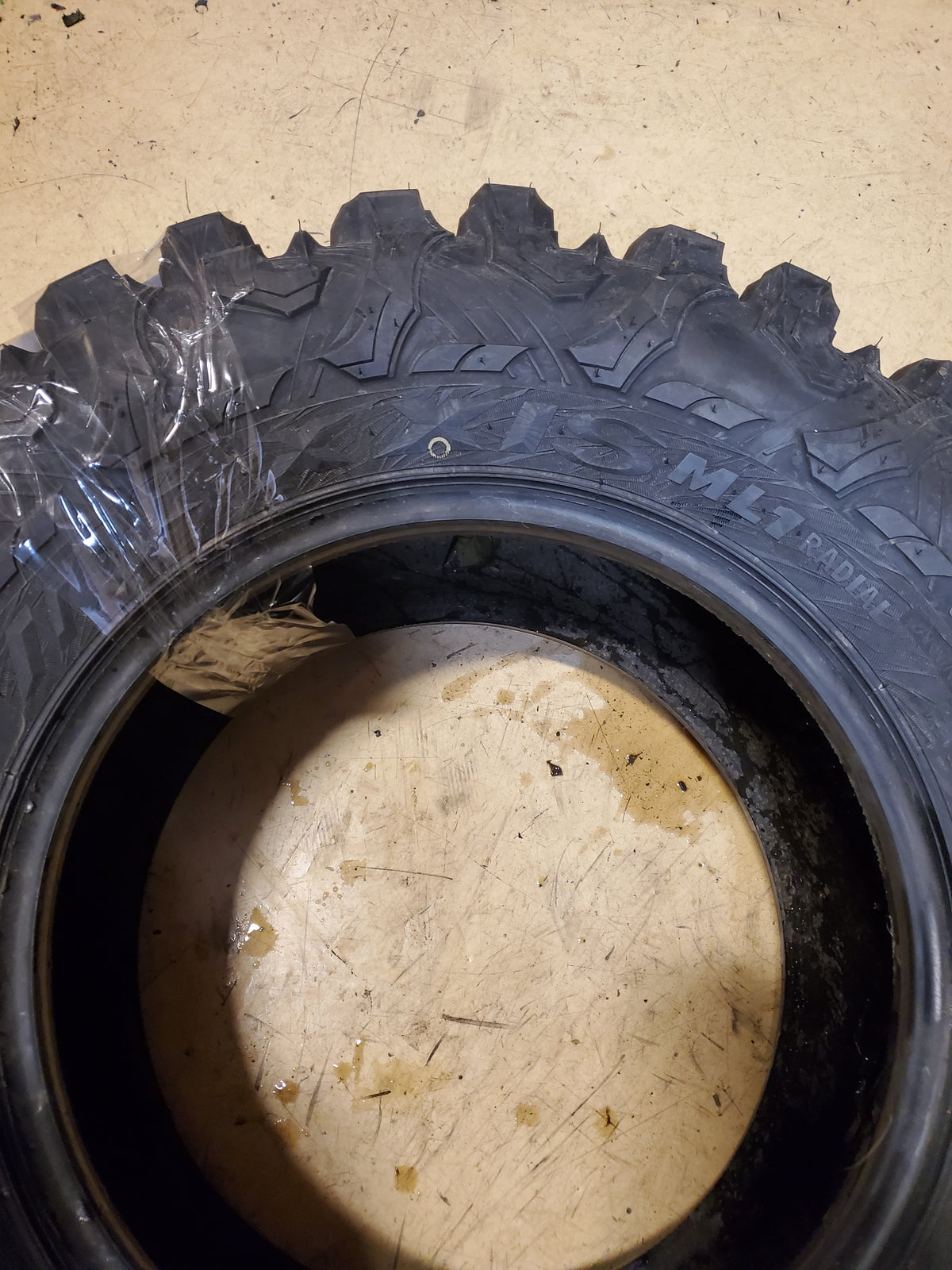 NOS MAXXIS ML1 CARNIVORE BSW 28 10 14 8PLY ATV/UTV TIRE TM00105300