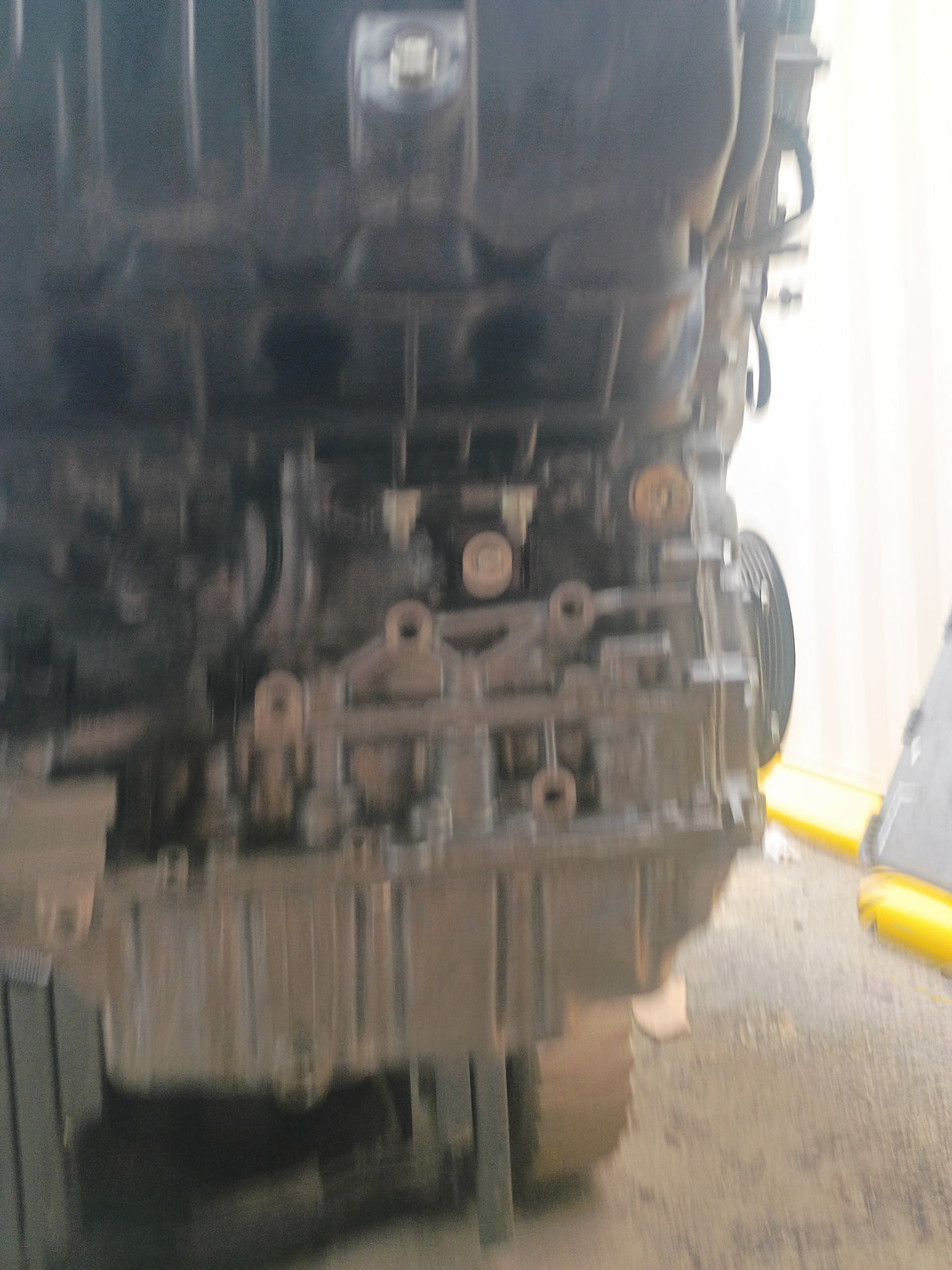 01-05 HONDA CIVIC MOTOR D17A-VTEC 1.7L 4 CYL (ENGINE ONLY)