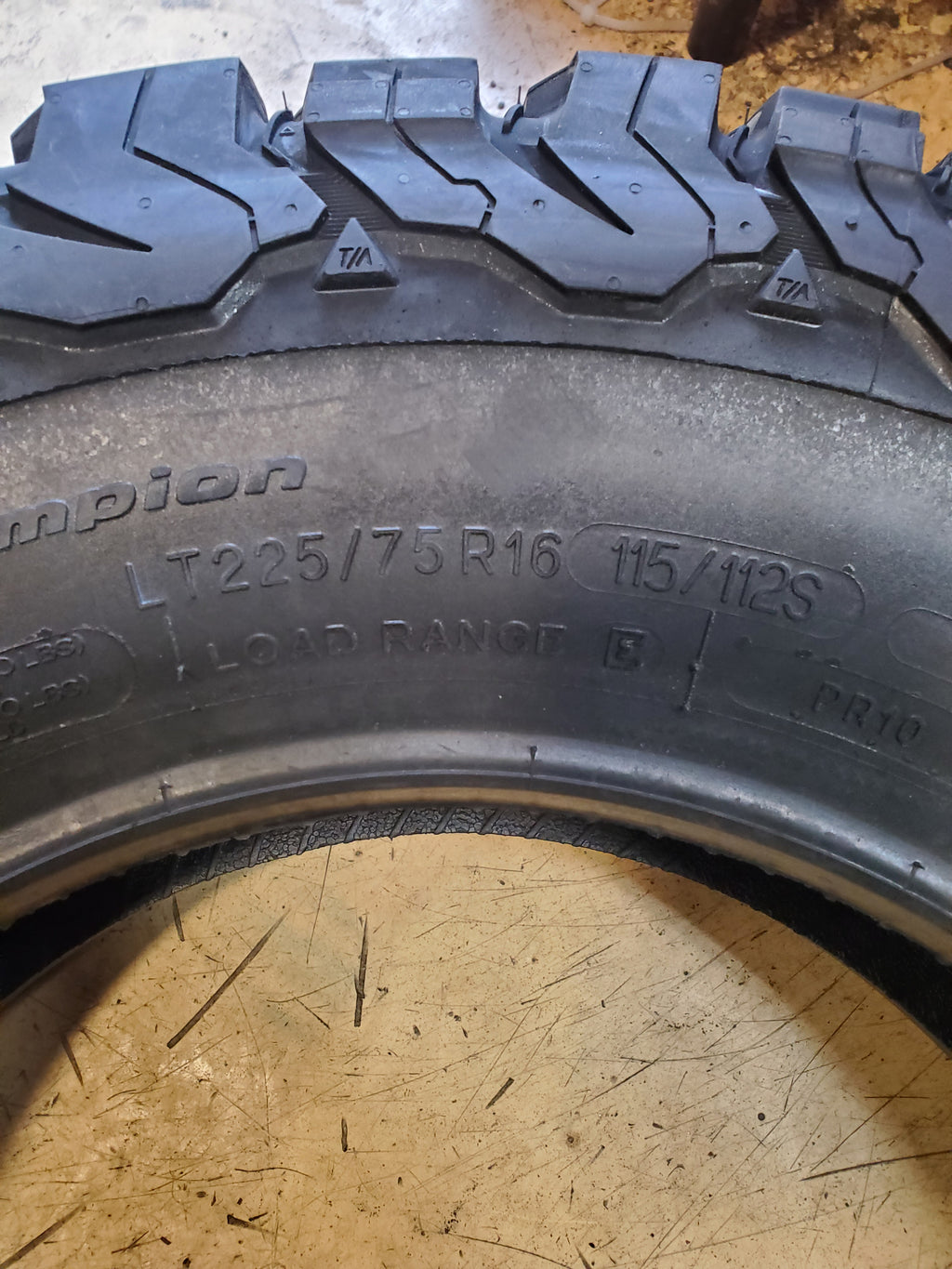 BFGOODRICH ALL-TERRAIN T/A KO2 BSW LT 225 75 16 115/112S 10PLY TIRE 37527