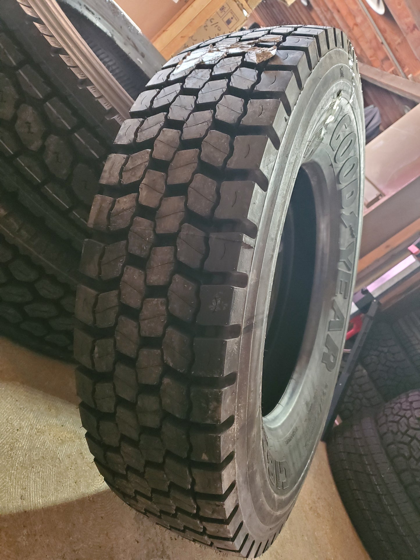 GOODYEAR G182 RSD BSW LT 295 75 22.5 16PLY DRIVETIRE 756817111