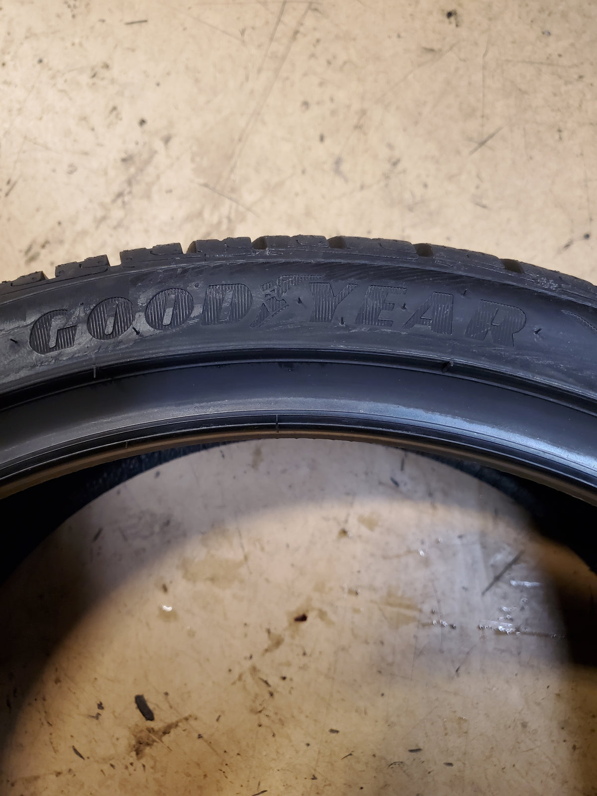 2 GOODYEAR ULTRA GRIP PERFORMANCE BSW P 245 45 20 103V XL WINTER TIRE 653006580