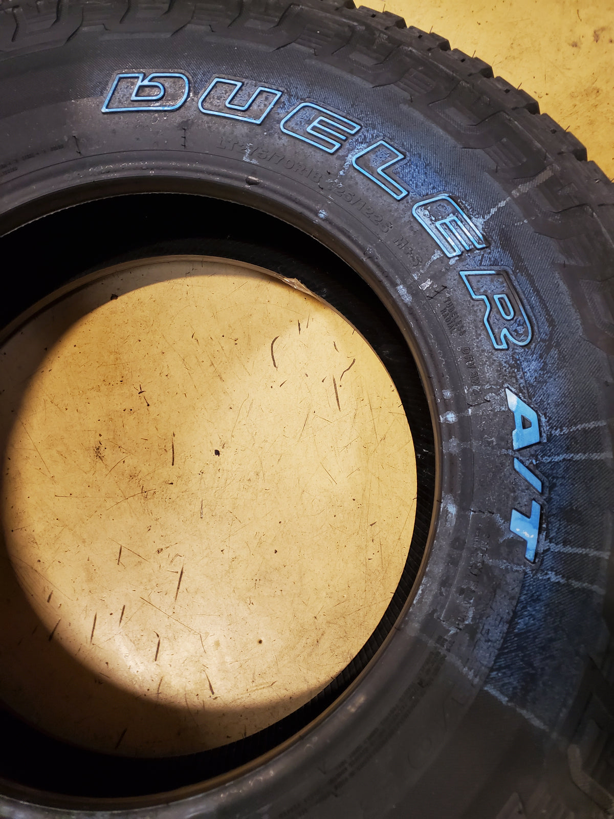BRIDGESTONE DUELER A/T REVO 3 OWL LT 275 70 18 125/122S 10PLY TIRE 000027