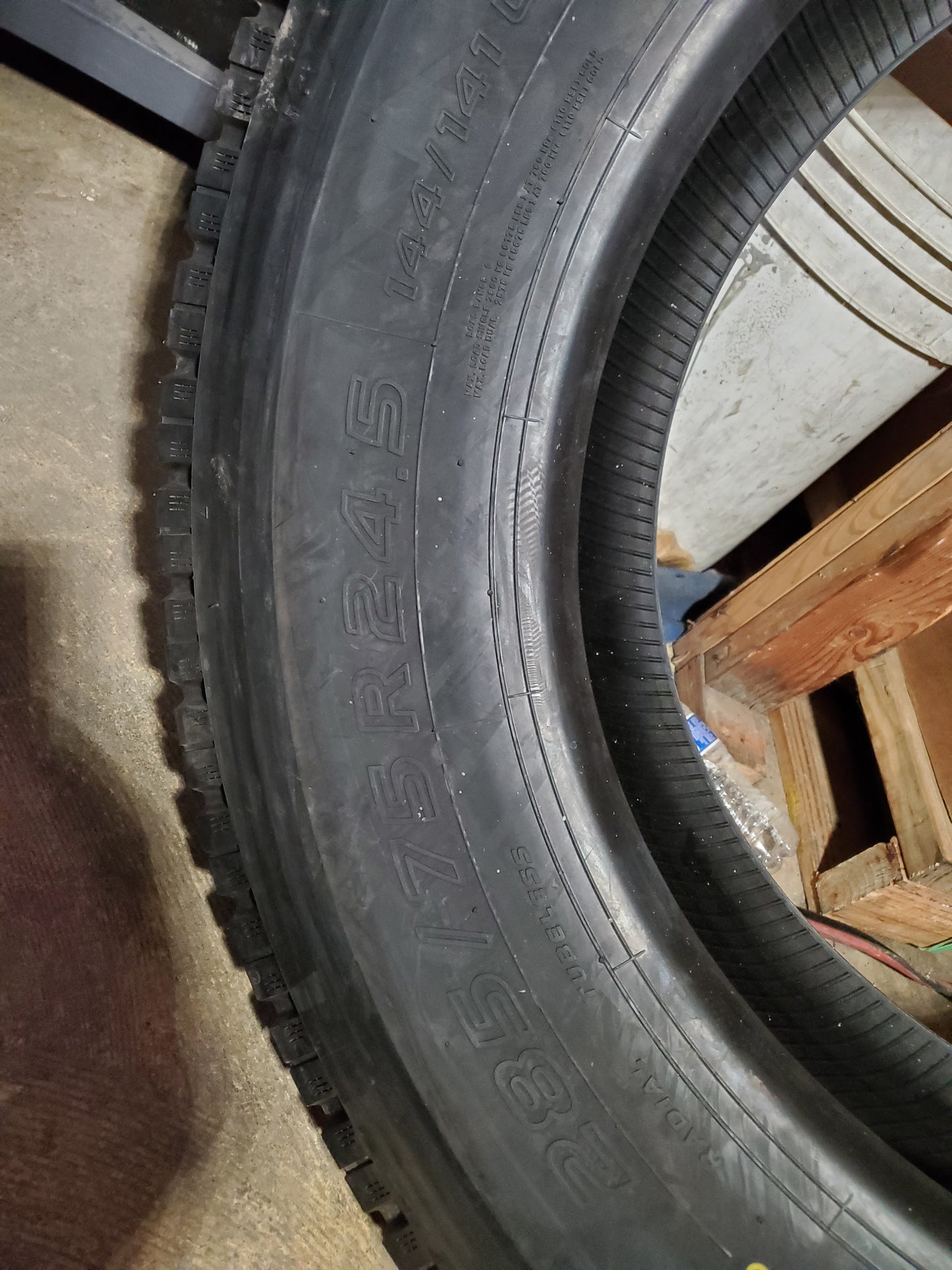 TOYO M647 BSW LT 285 75 24.5 144/141L 14PLY DRIVE TIRE 558160