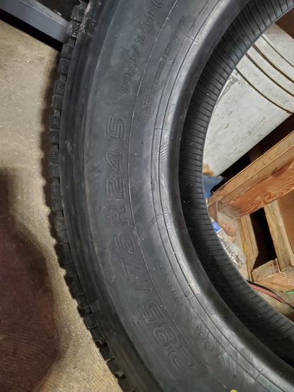 TOYO M647 BSW LT 285 75 24.5 144/141L 14PLY DRIVE TIRE 558160
