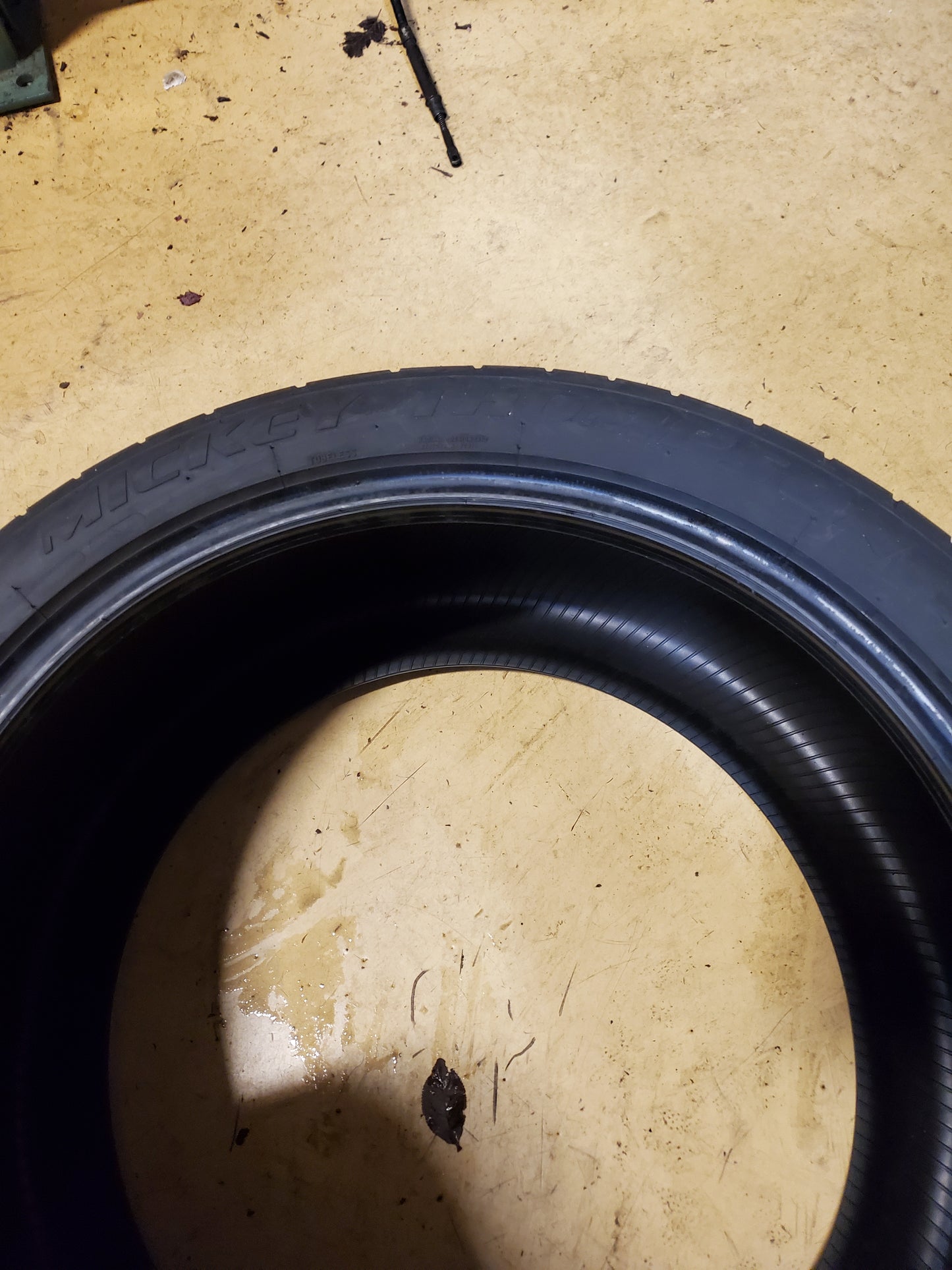 MICKEY THOMPSON STREET COMP BSW P 305 35 20 107Y XL UHP TIRE 321020002