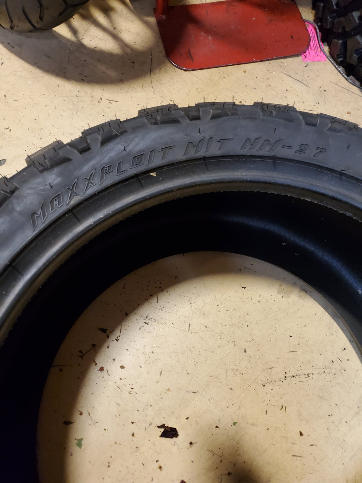 NAMA MAXXPLOIT M/T NM-27 BSW LT 33 12.5 22 109Q 10PLY MUD TIRE 36664001