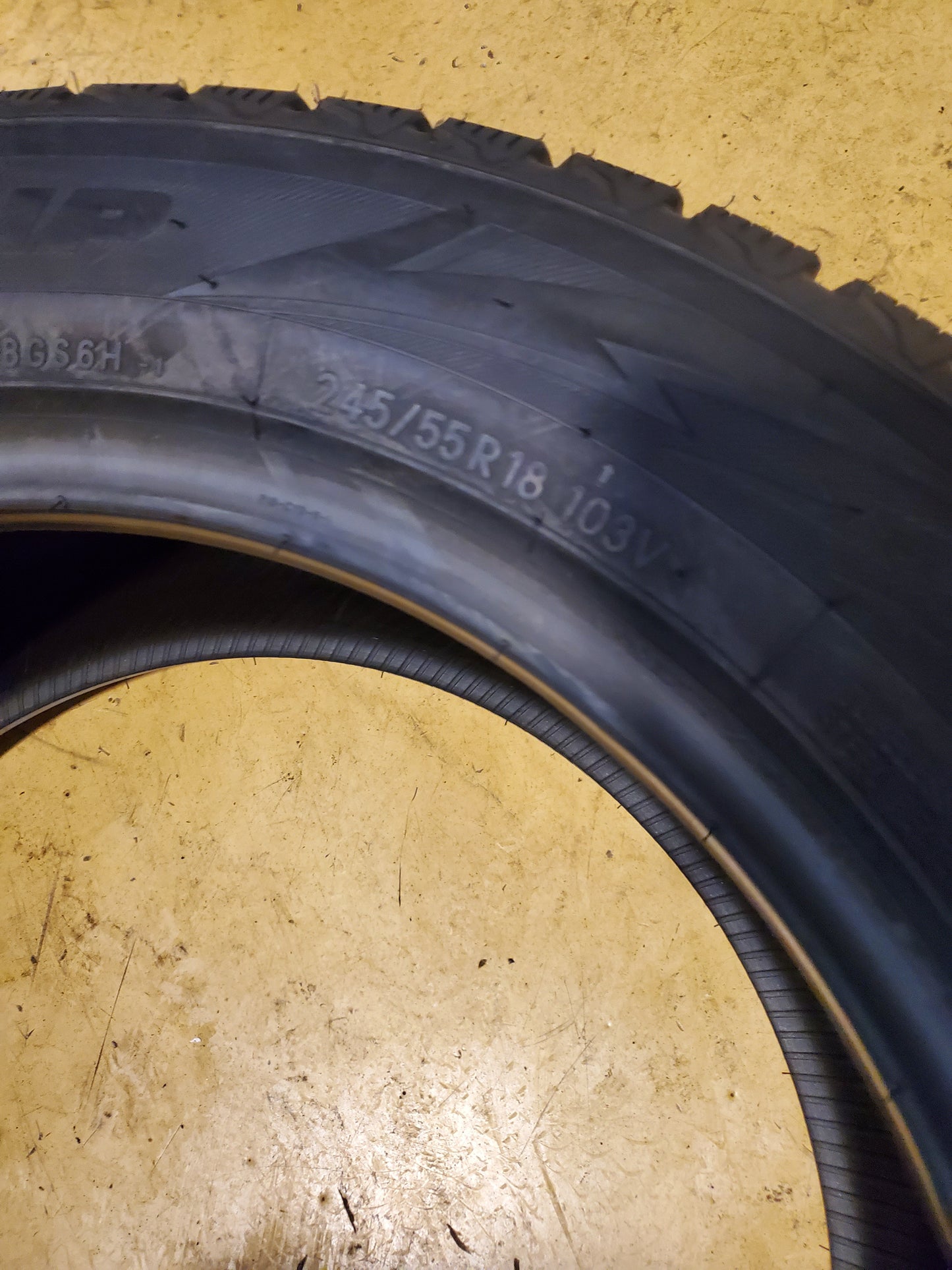 NOS TOYO OBSERVE GSI-6 HP BSW P 245 55 18 103V WINTER TIRE 142730