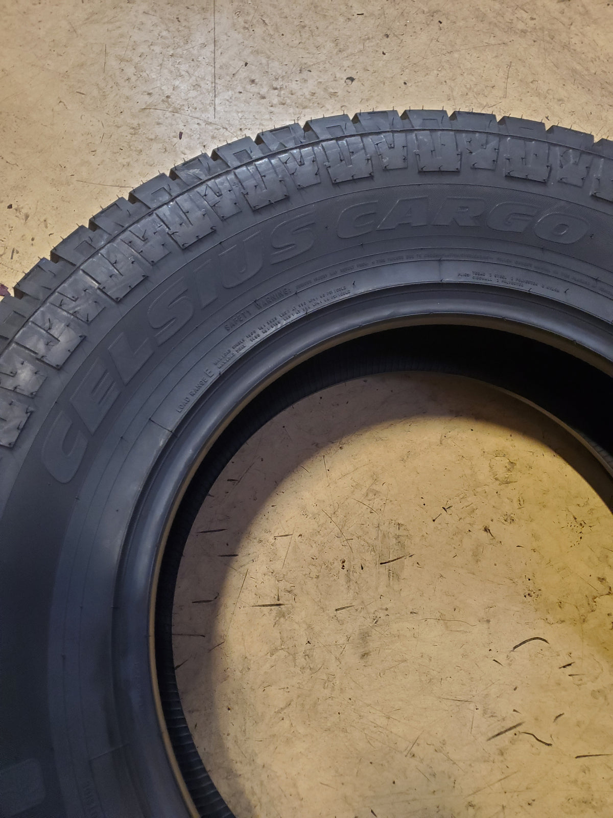 NOS TOYO CELSIUS CARGO BSW LT 265 70 18 124S 10PLY ALL WEATHER TIRE 238540