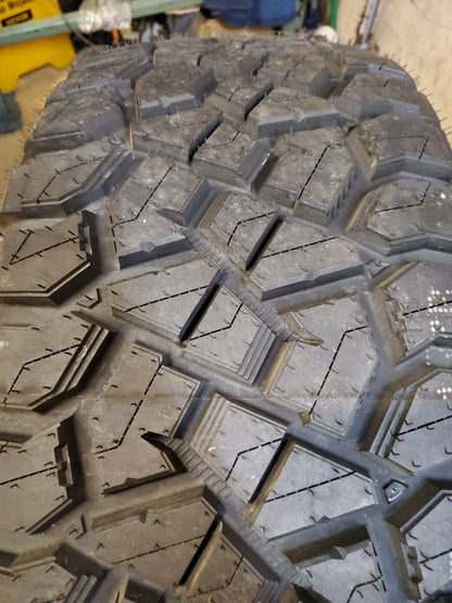 MASTERTRACK BADLANDS R/T BSW LT 35 12.5 20 125Q 12PLY RUGGED TIRE MASTRT013