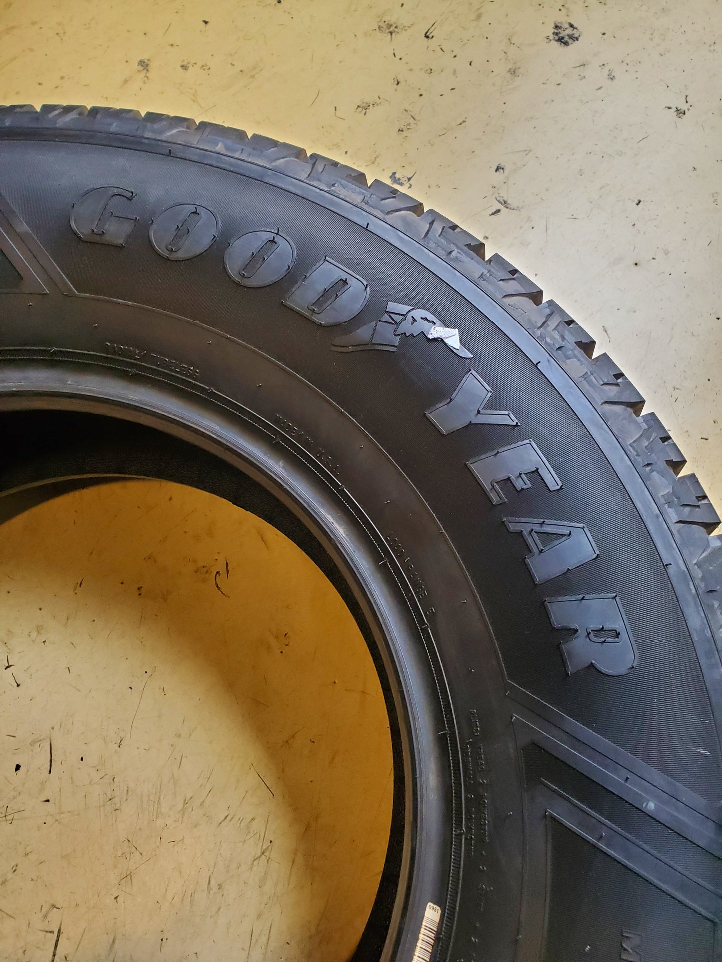 GOODYEAR WRANGLER WORKHORSE HT LT 285 70 17 121/118R 10PLY TIRE 131096944