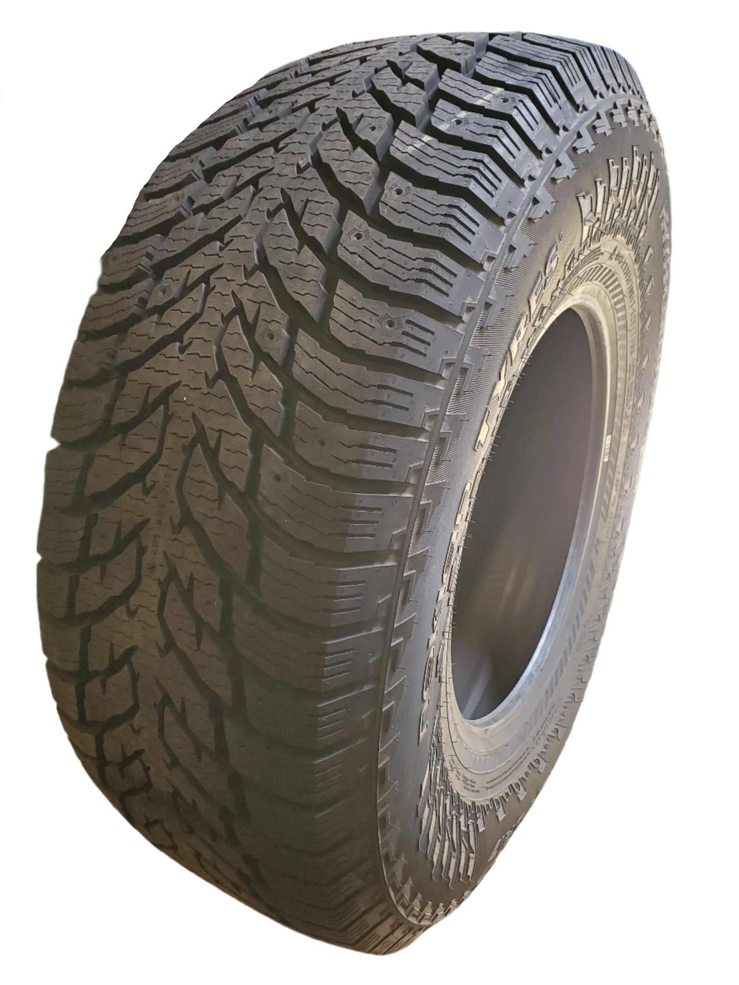 NOKIAN HAKKAPELIITTA LT3 BSW LT 315 70 17 121/118Q 8PLY WINTER TIRE T430957