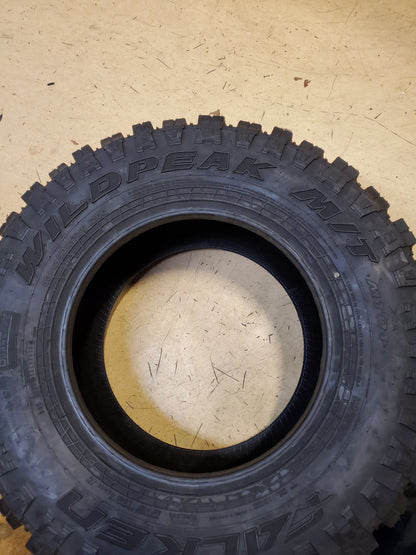2 NOS FALKEN WILDPEAK MT01 LT 33 12.50 17 120Q 10PLY MUD TERRAIN TIRE 28516710