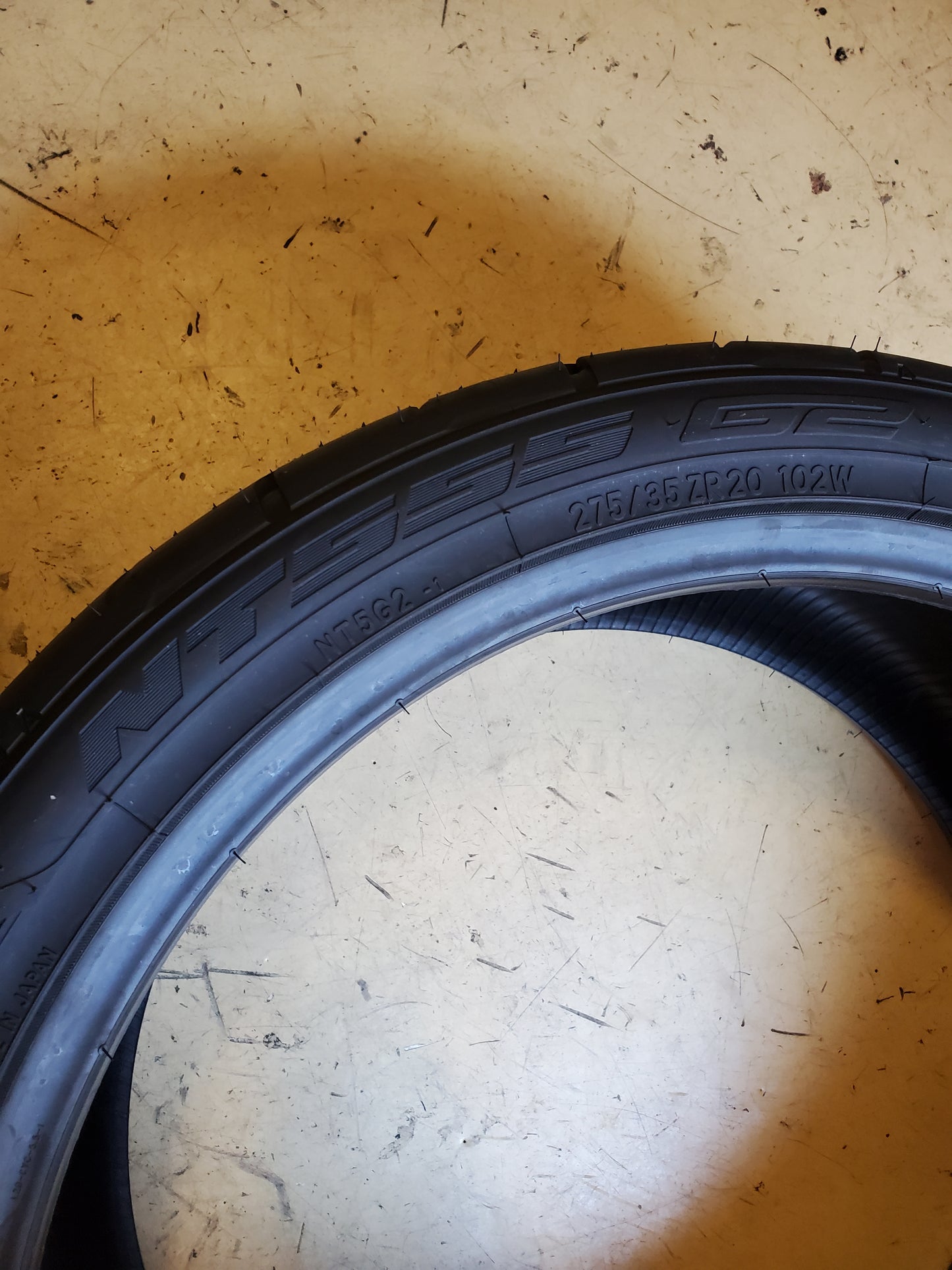 NITTO NT555 G2 BSW P 275 35 20 102W XL UHP TIRE 211020