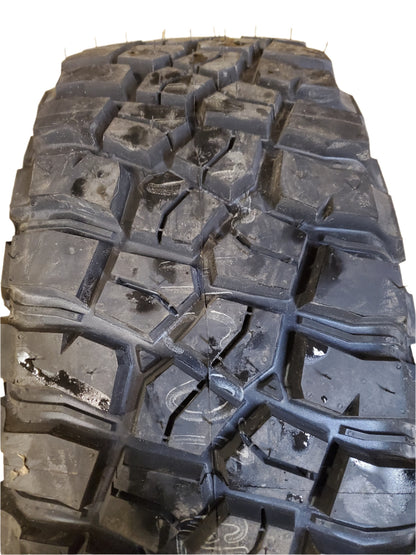 BFGOODRICH MUD TERRAIN T/A KM3 BSW LT 255 65 17 114/110Q 8PLY MUD TIRE 09656