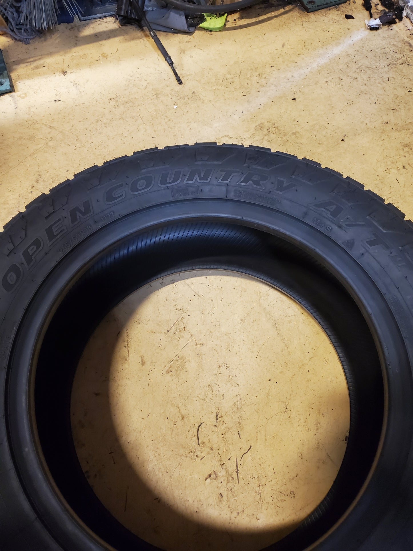 TOYO OPEN COUNTRY A/T III BSW P 255 60 18 112T XL ALL TERRAIN TIRE 356890