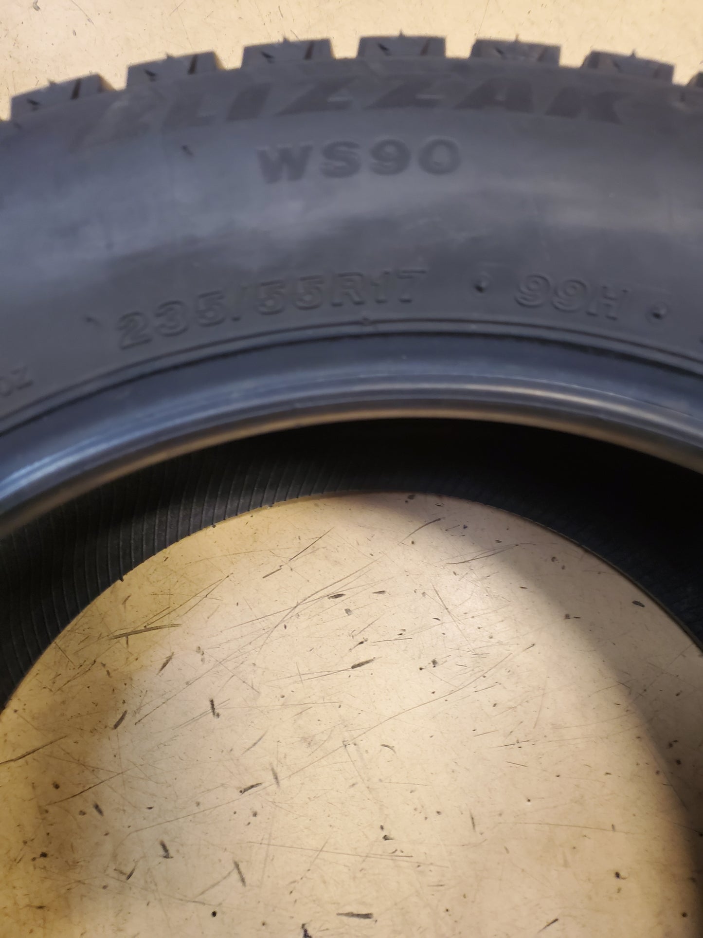 BRIDGESTONE BLIZZAK WS90 BSW P 235 55 17 99H WINTER TIRE 001133