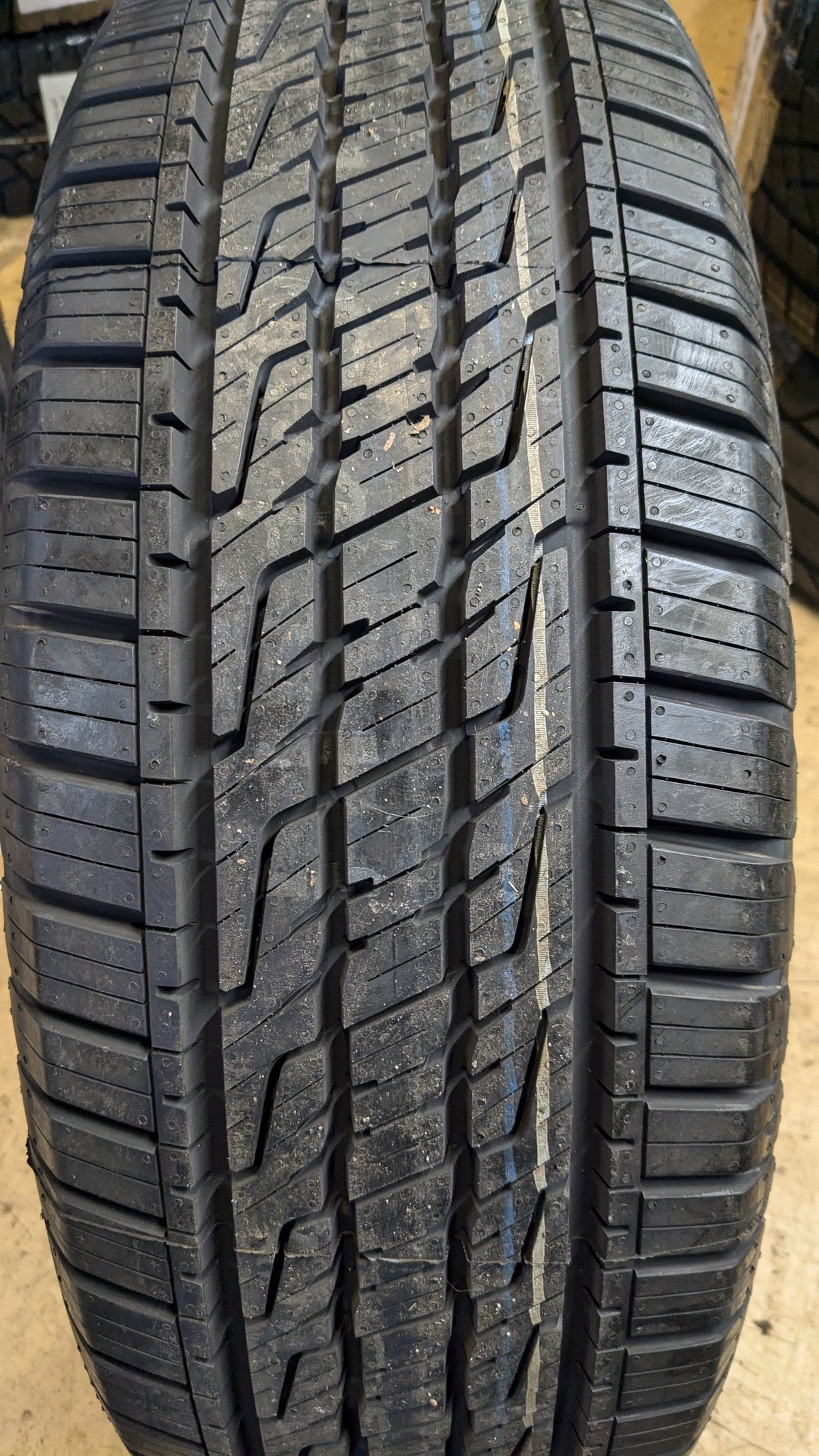 GENERAL GRABBER STX2 BSW P 255 70 16 111S ALL SEASON TIRE 04509410000