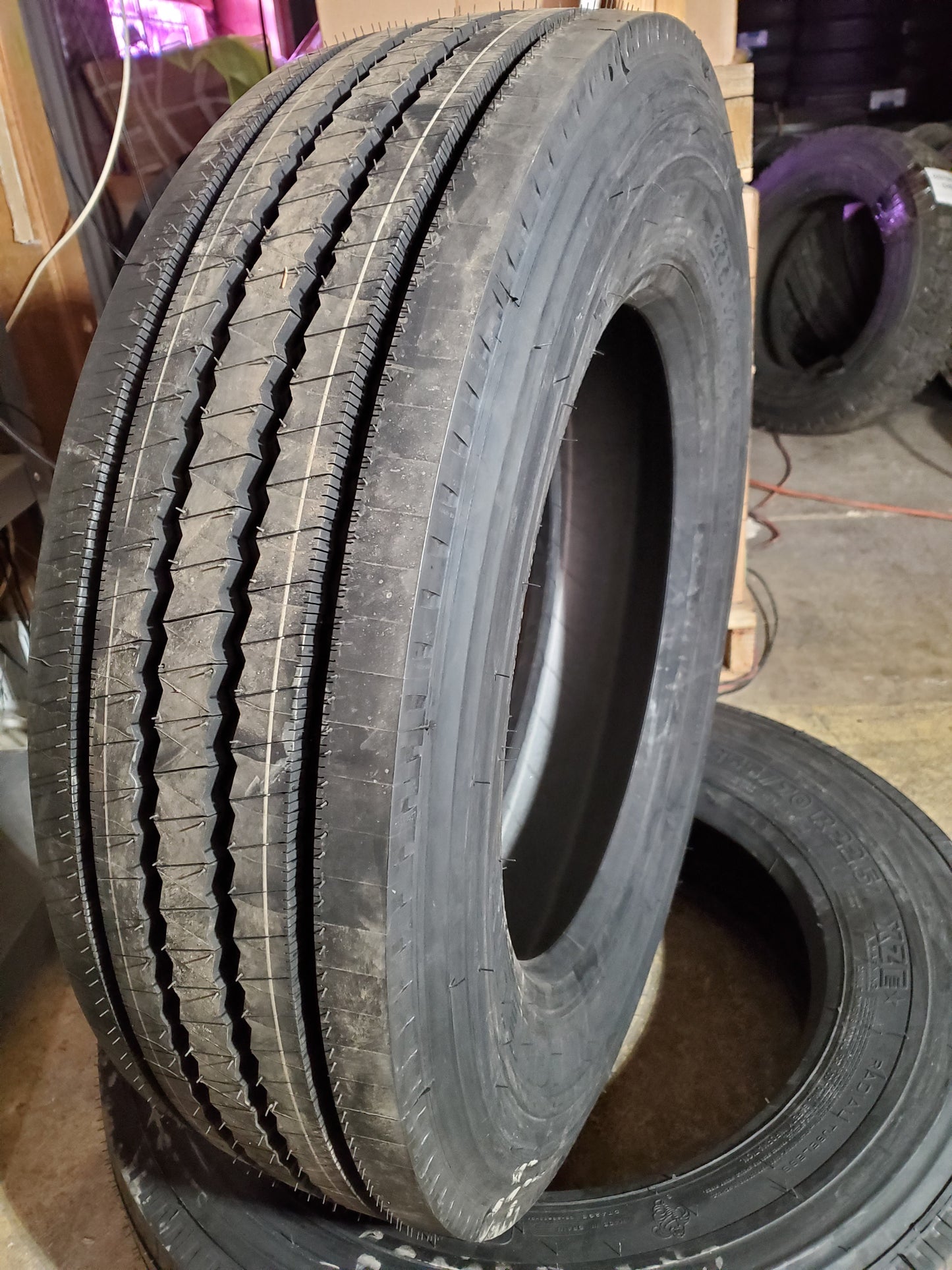 MICHELIN XZE BSW LT 255 70 22.5 16PLY COMMERCIAL TIRE 61737