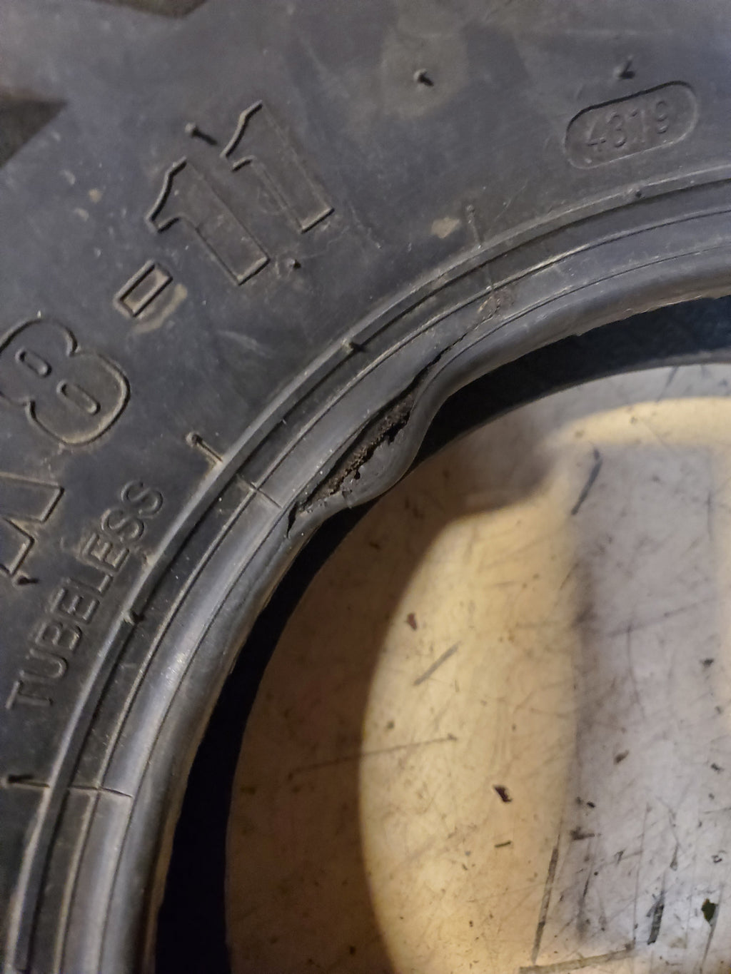 DAMAGED NOS SUNF A033 BSW AT 24 8 11 65J 6PLY ATV/UTV TIRE MSA033240811