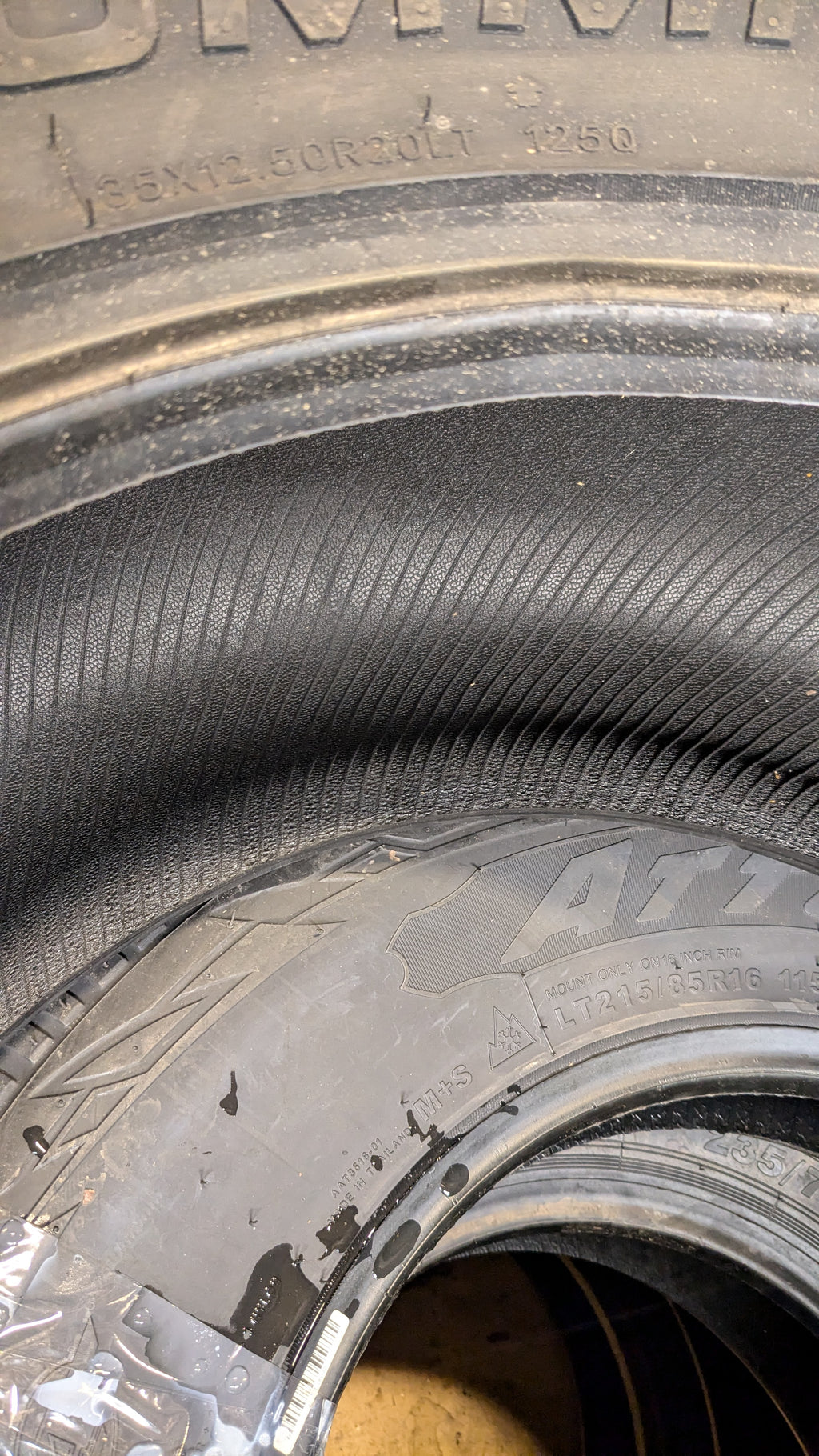 SUMMIT TRAIL CLIMBER RT BSW LT 35 12.5 20 125Q 12PLY RUGGED TERRAIN TIRE 1600722
