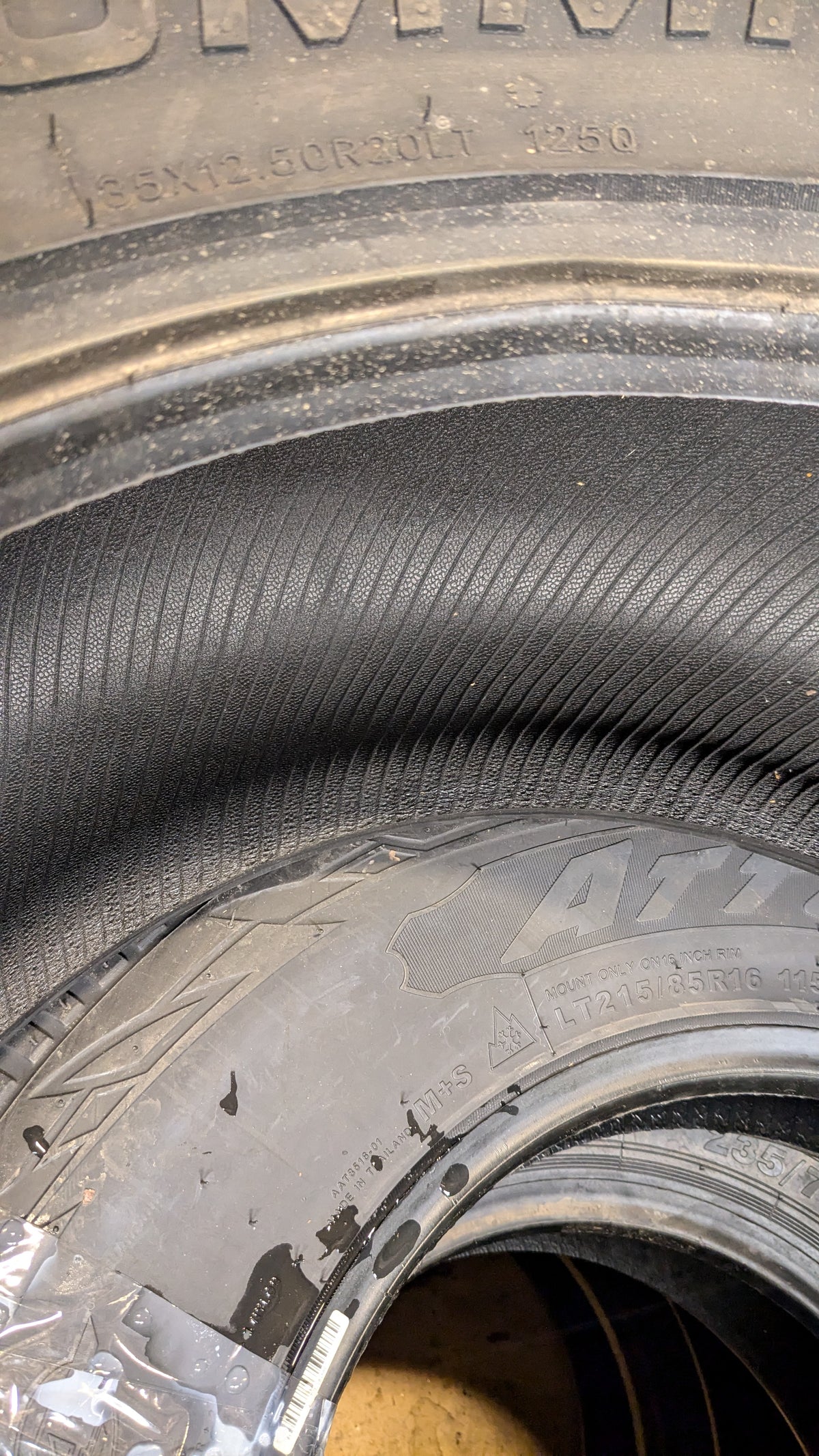 SUMMIT TRAIL CLIMBER RT BSW LT 35 12.5 20 125Q 12PLY RUGGED TERRAIN TIRE 1600722