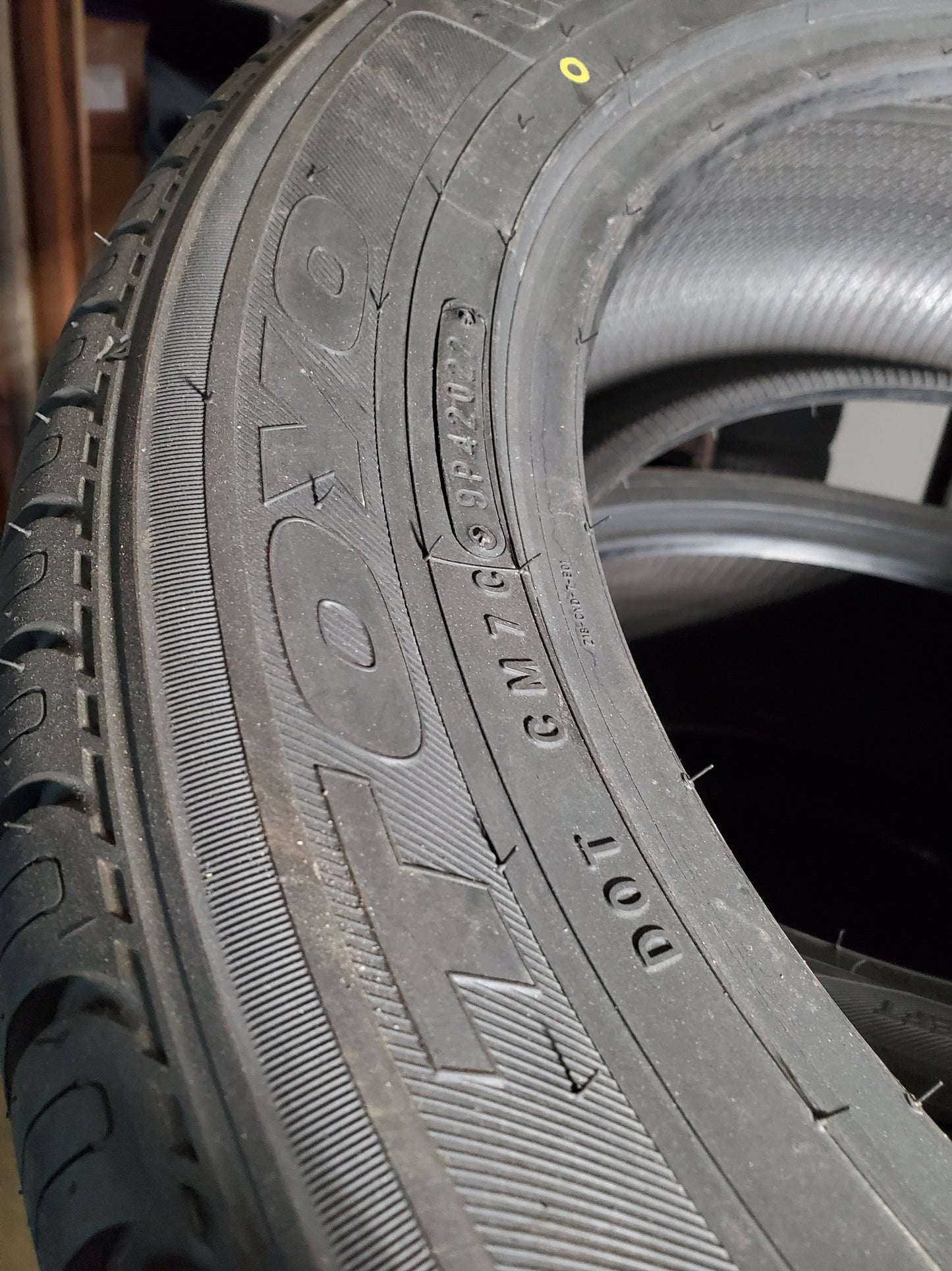 TOYO CELSIUS BSW P 235 55 18 100V ALL SEASON TIRE 128970