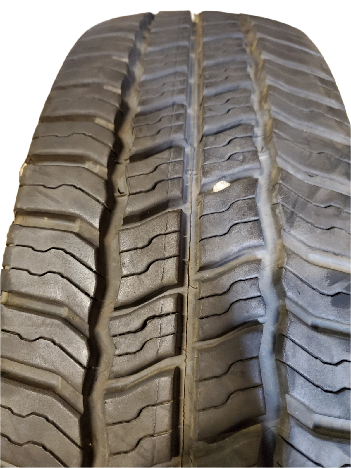 2 USED MICHELIN AGILIS CROSS CLIMATE LT 225 75 16 115/112R 10PLY TIRE 72022