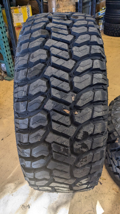 RADAR RENEGADE R/T BSW LT 35 12.5 20 125Q 12PLY RUGGED TERRAIN TIRE RASYTH0107