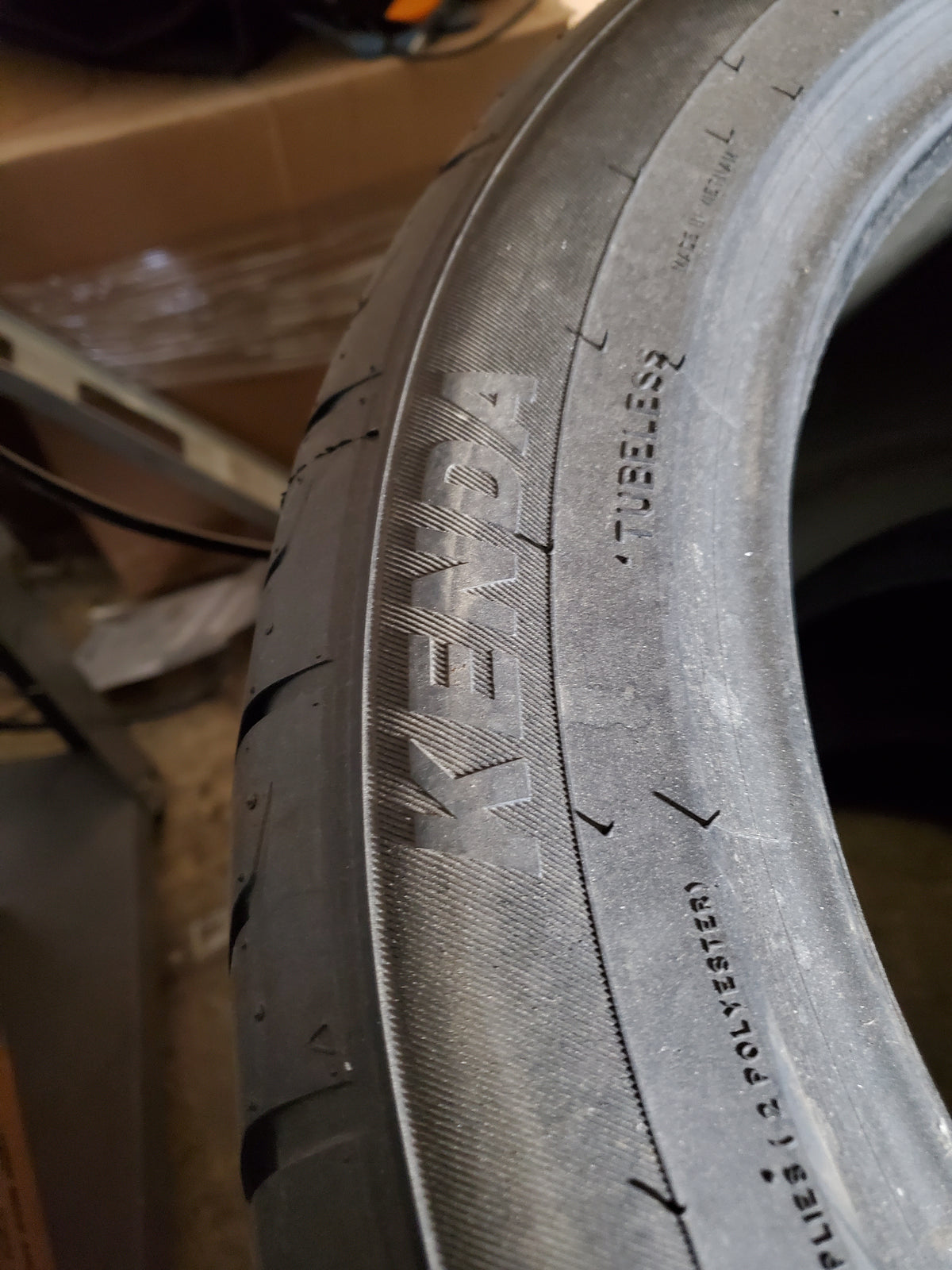 KENDA VEZDA UHP MAX SUMMER KR20A BSW P 295 40 18 103W RACING TIRE 20AX06