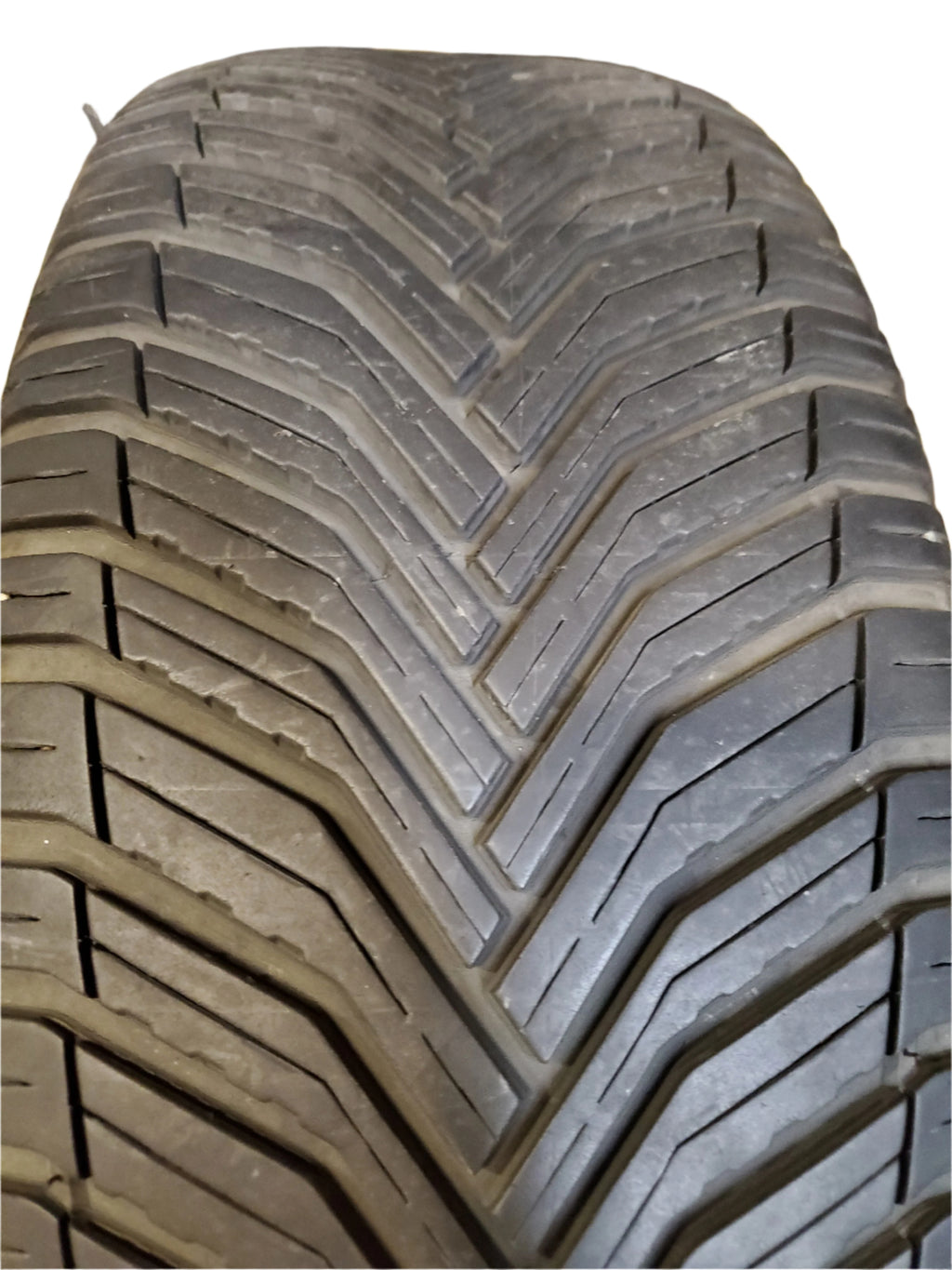 USED 8/32” MICHELIN CROSSCLIMATE2 BSW P 225 65 17 102H ALL WEATHER TIRE 13153
