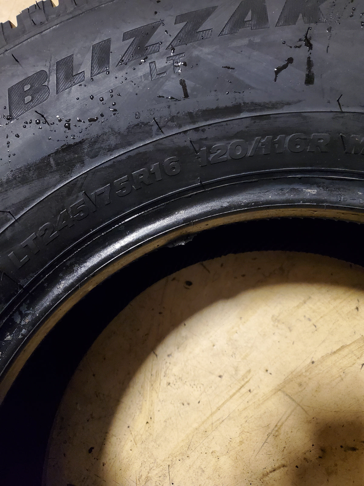 BRIDGESTONE BLIZZAK STUDLESS LT BSW LT 245 75 16 120/116R 10PLY WINTER TIRE 000649