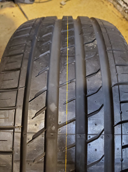 NOS NEXEN NFERA SU1 BSW P 235 40 18 95Y XL UHP TIRE 12302NXK