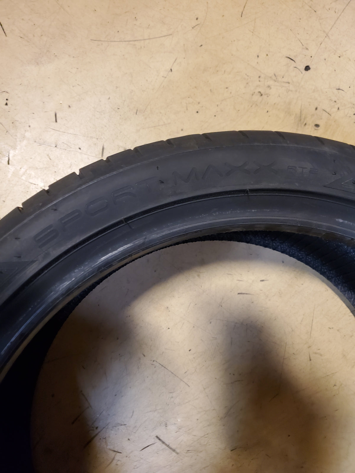 2 DUNLOP SPORT MAXX RT2 BSW P 225 40 18 92Y UHP TIRE 265008014