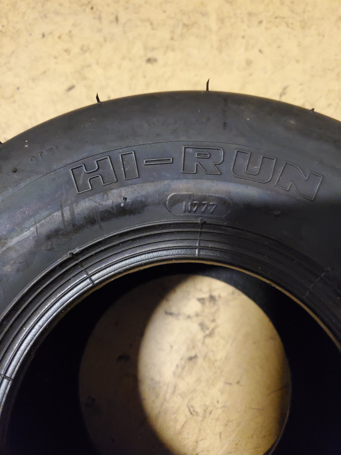 HI-RUN SU08 BSW 13 6.5 6 4PLY LAWN TIRE WD1172