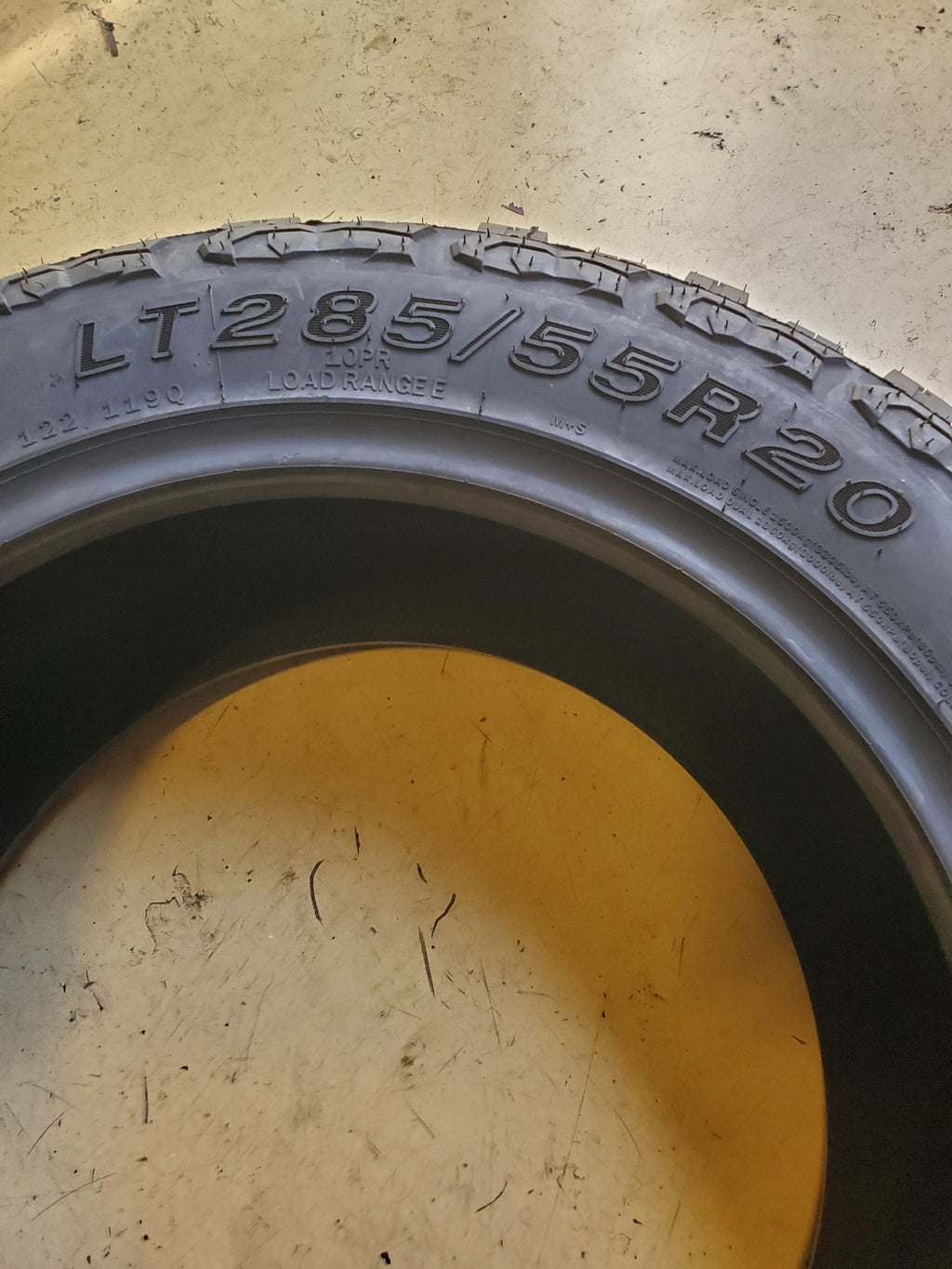 LINGLONG CROSSWIND M/T BSW LT 285 55 20 122/119Q 10PLY MUD TIRE 221007515