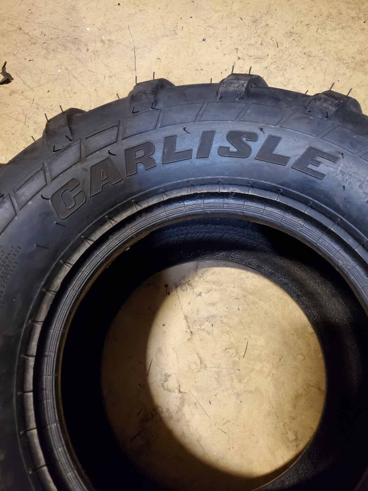 NOS CARLISLE WT300 100A3 BSW 26 12 12 NHS 4PLY FARM TIRE 570042