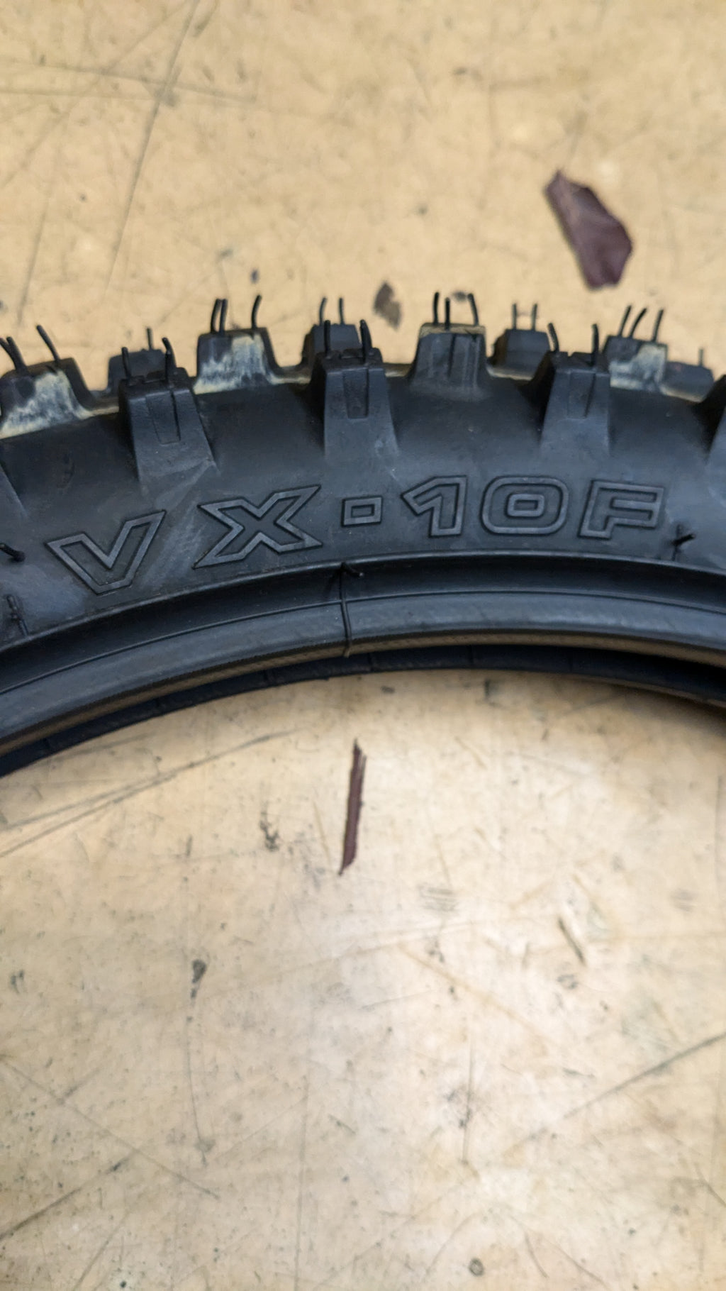 ZENKAI VX10F BSW P 60 100 16 31M FRONT MOTORCYCLE TIRE IRCT10522