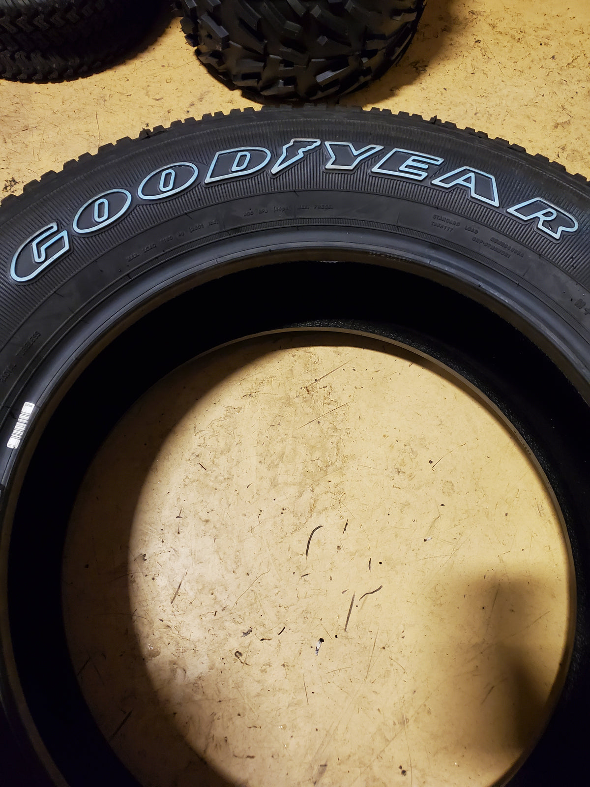 GOODYEAR WRANGLER SR-A OWL P 275 60 20 114S ALL SEASON TIRE 183934492