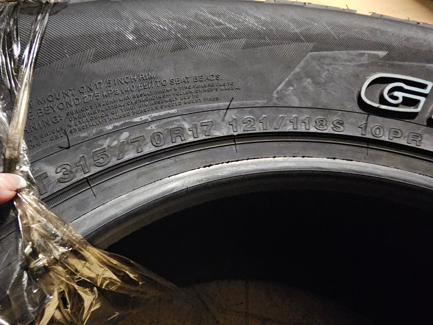 2 YOKOHAMA GEOLANDAR AT LT 315 70 17 121/118S LRE 10PLY ALL TERRAIN  TIRES 1643