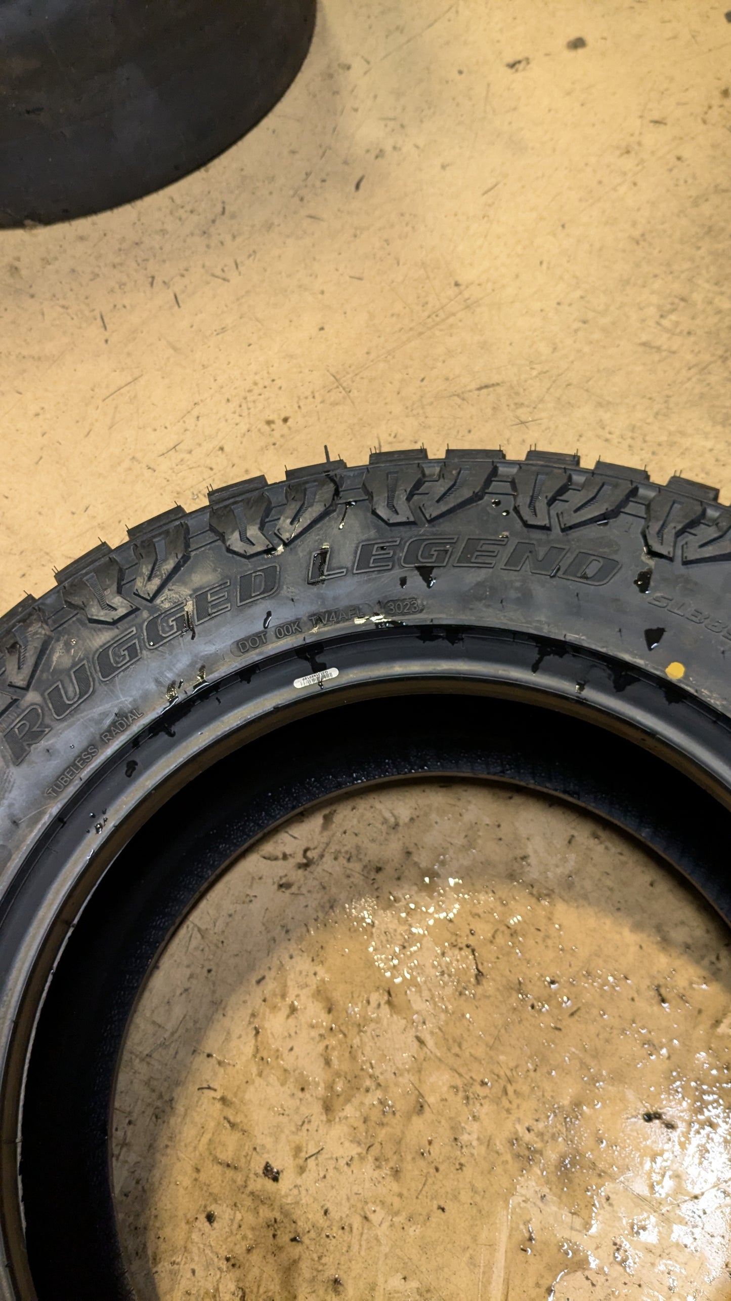 GOODRIDE RUGGED LEGEND SL389 BSW LT 275 65 18 123/120Q 10PLY TH47565