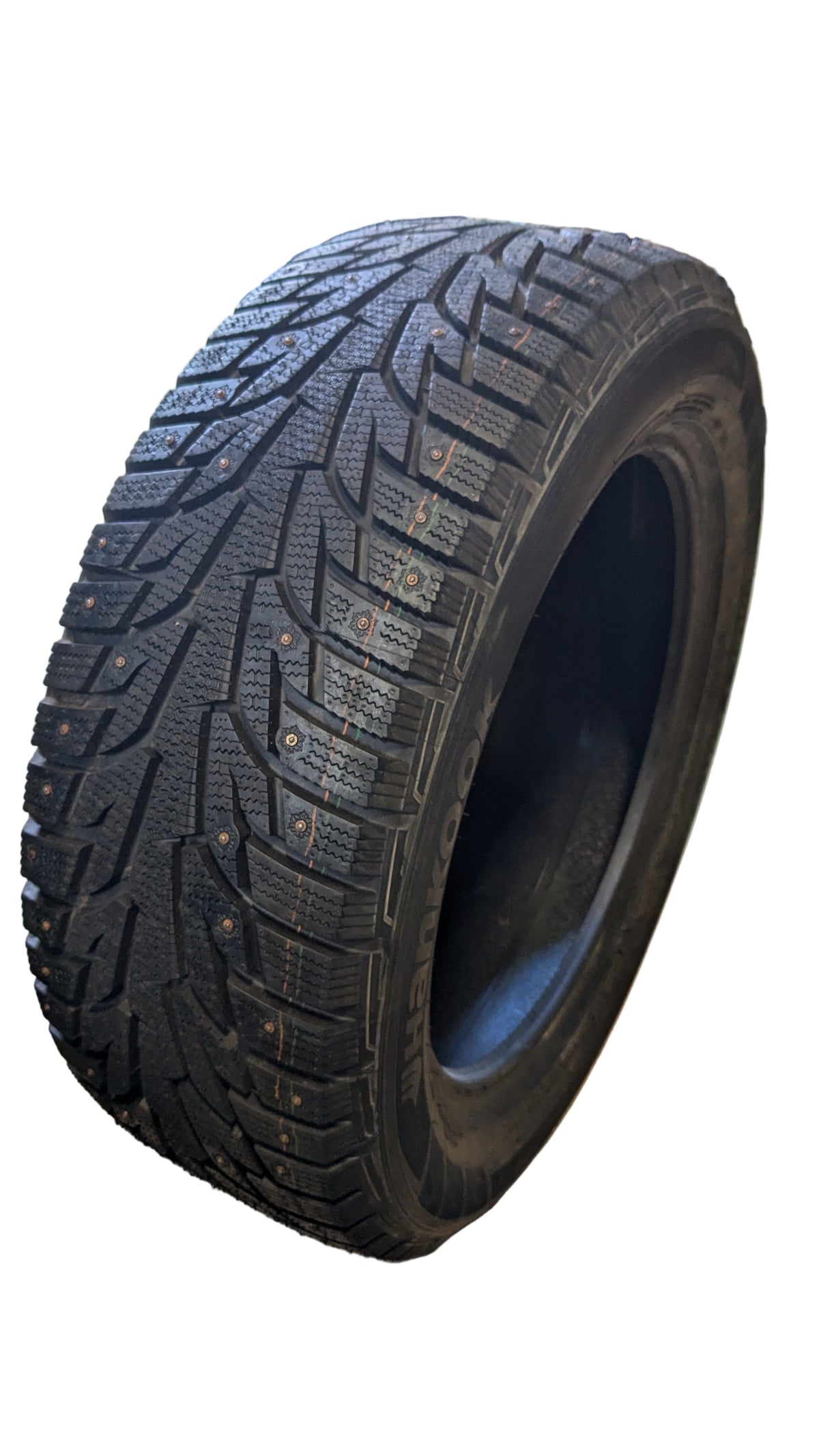 NOS HANKOOK WINTER I PIKE RS STUDDED BSW P 225 55 17 101T XL WINTER TIRE 1014411