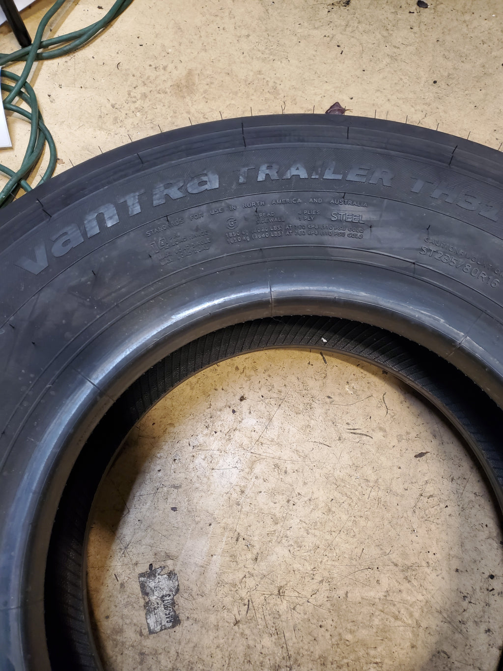 HANKOOK SMART FLEX TH31 BSW ST 235 80 16 14PLY TRAILER TIRE 3003859