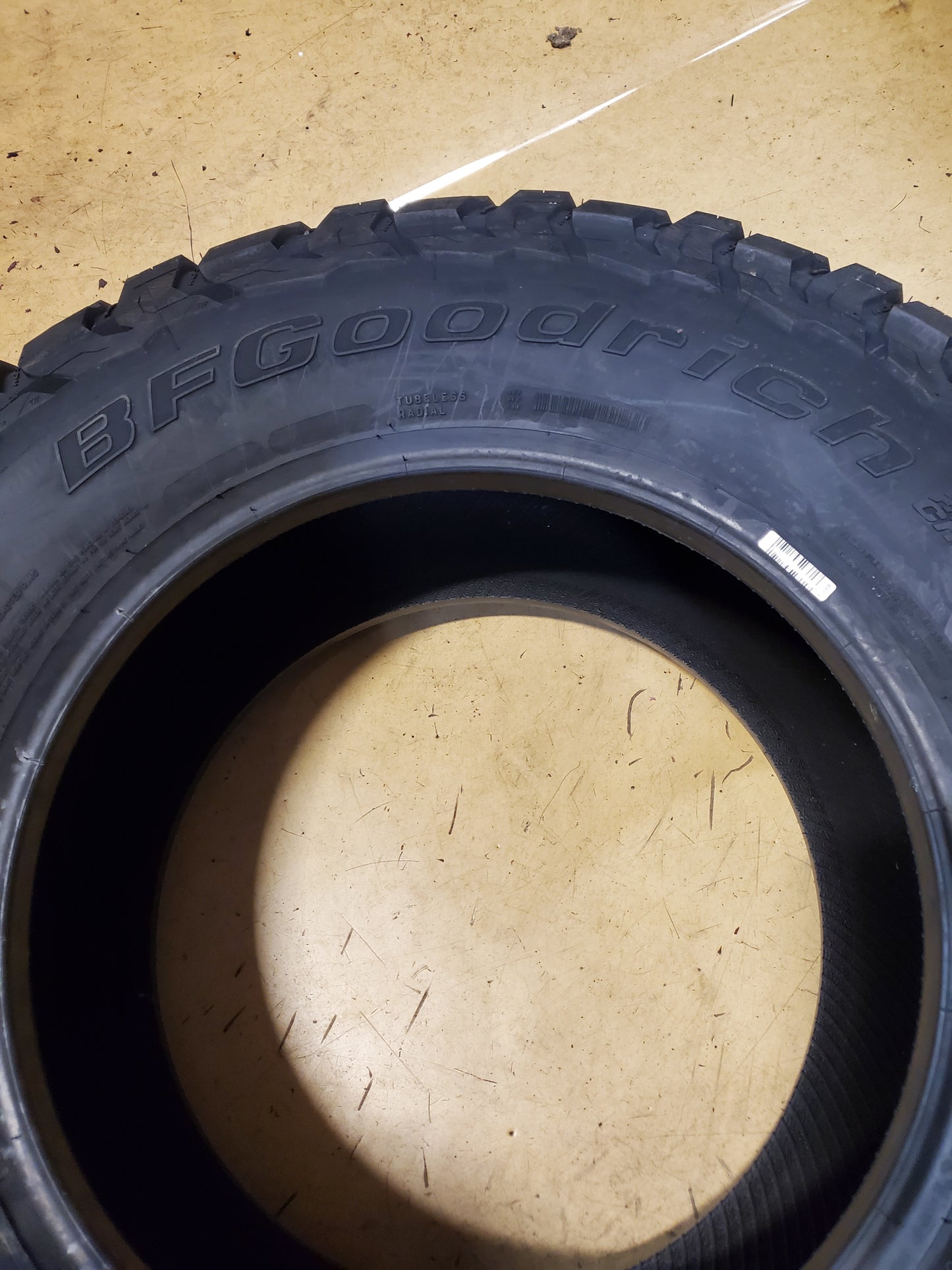 2 BFGOODRICH ALL-TERRAIN T/A KO3 BSW LT 285 70 17 116/113S 6PLY TIRE 62187